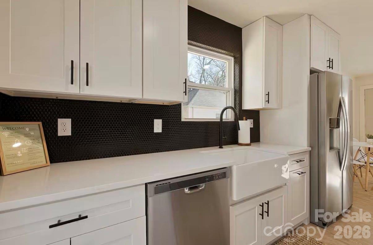 1321/1323 Richmond Place Property Photo 30