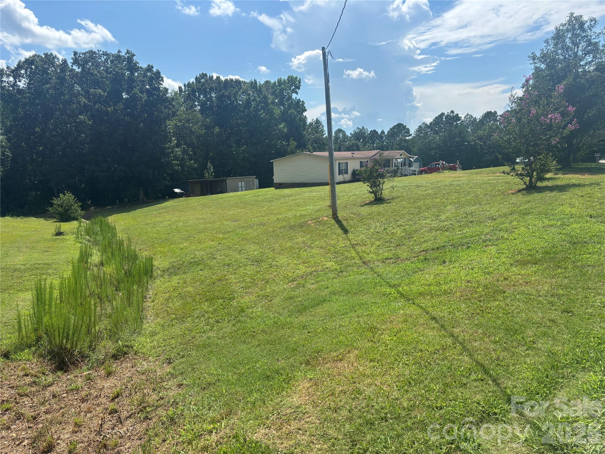 3557 Gladden Drive Property Photo 28