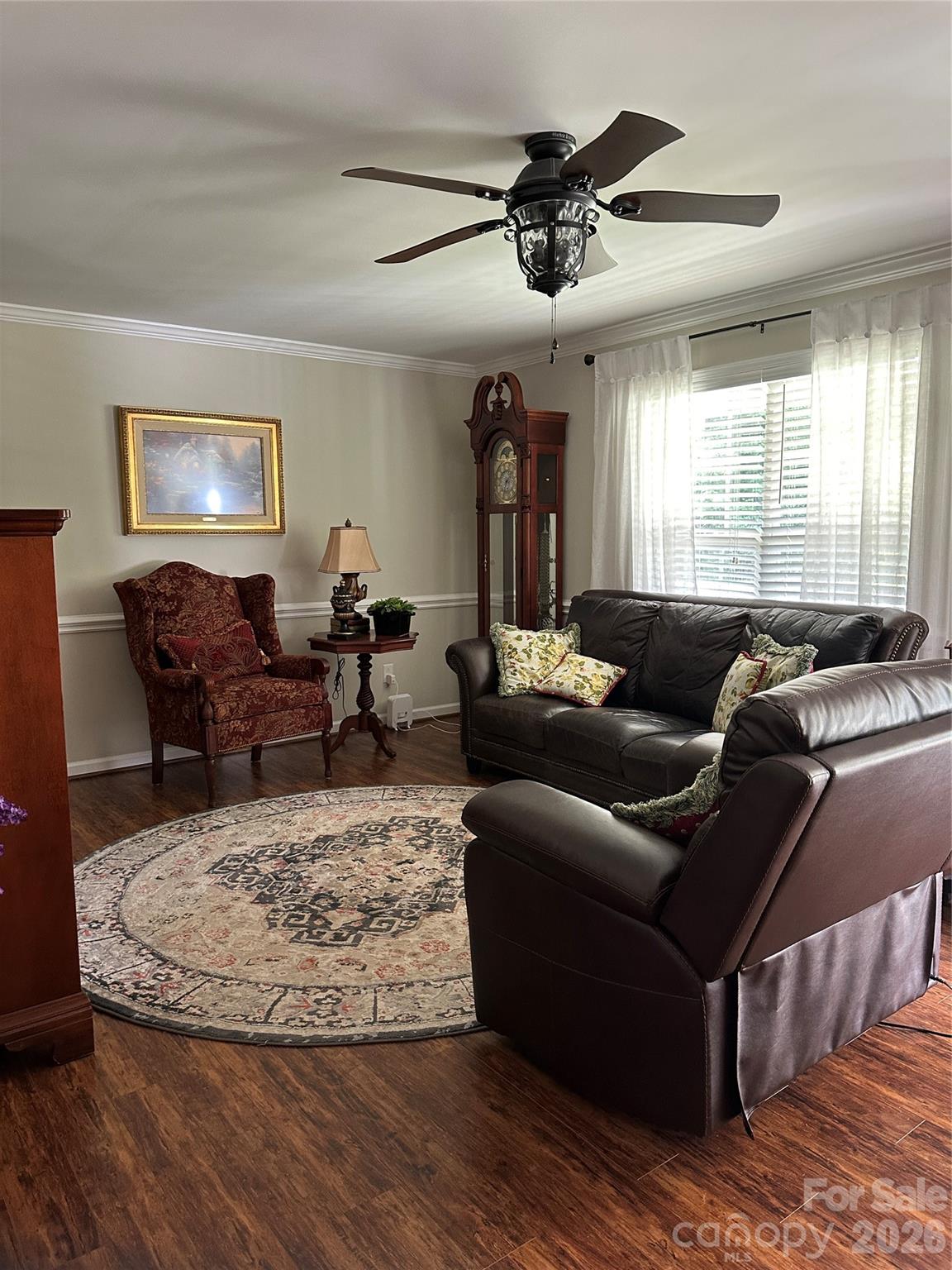 33 Railroad Avenue Property Photo 6
