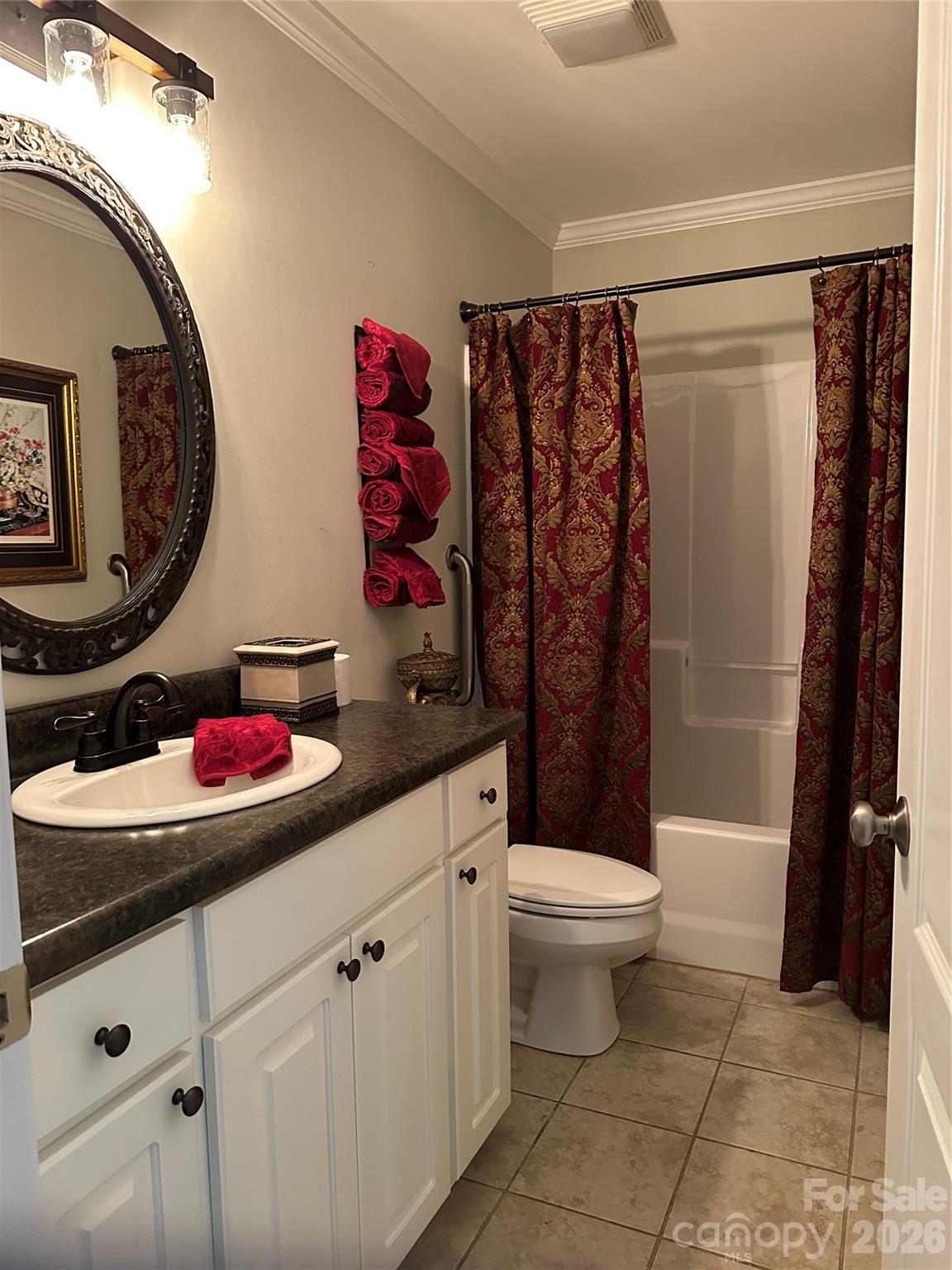 33 Railroad Avenue Property Photo 11