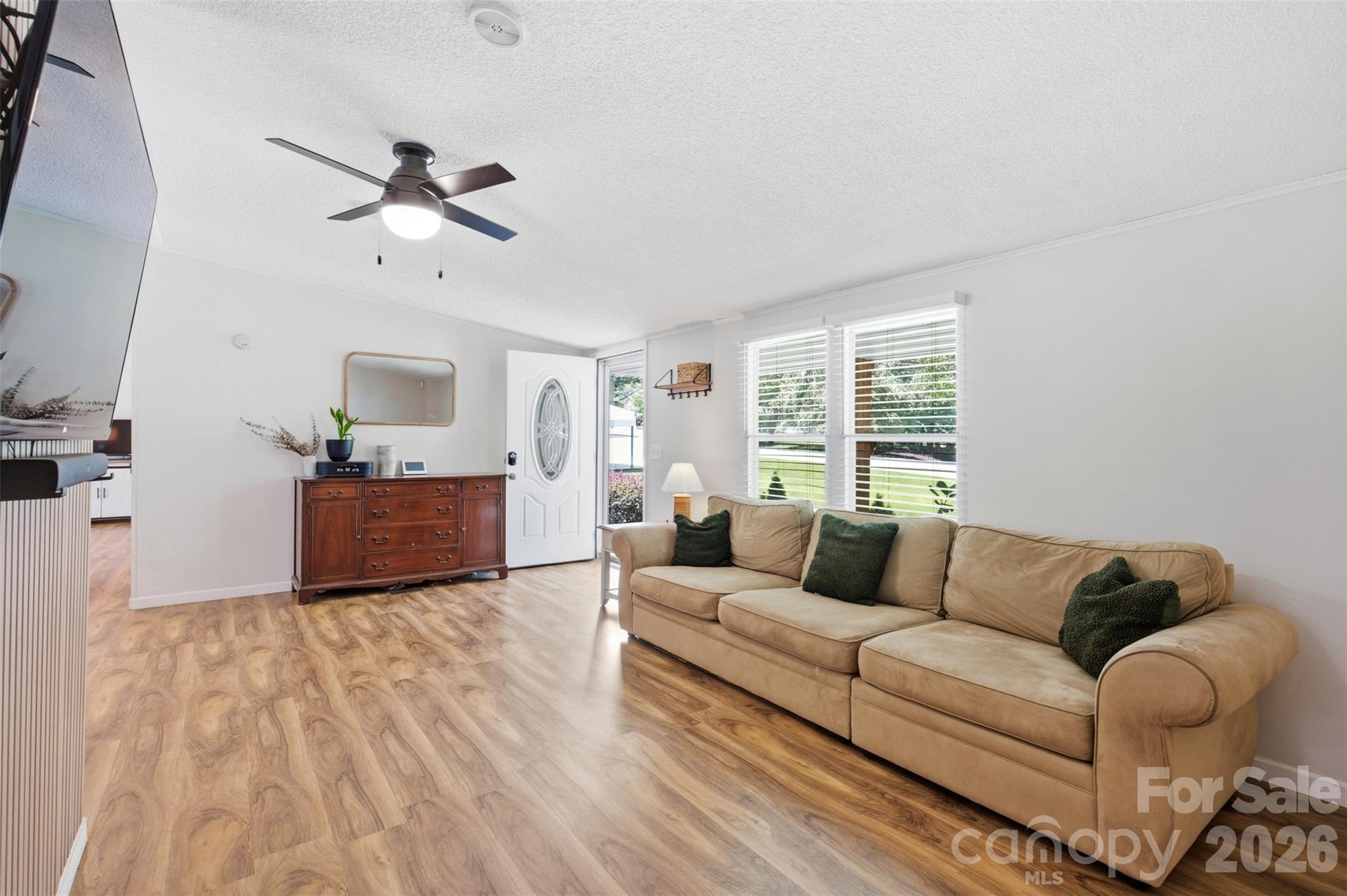 136 Mott Road Property Photo 7