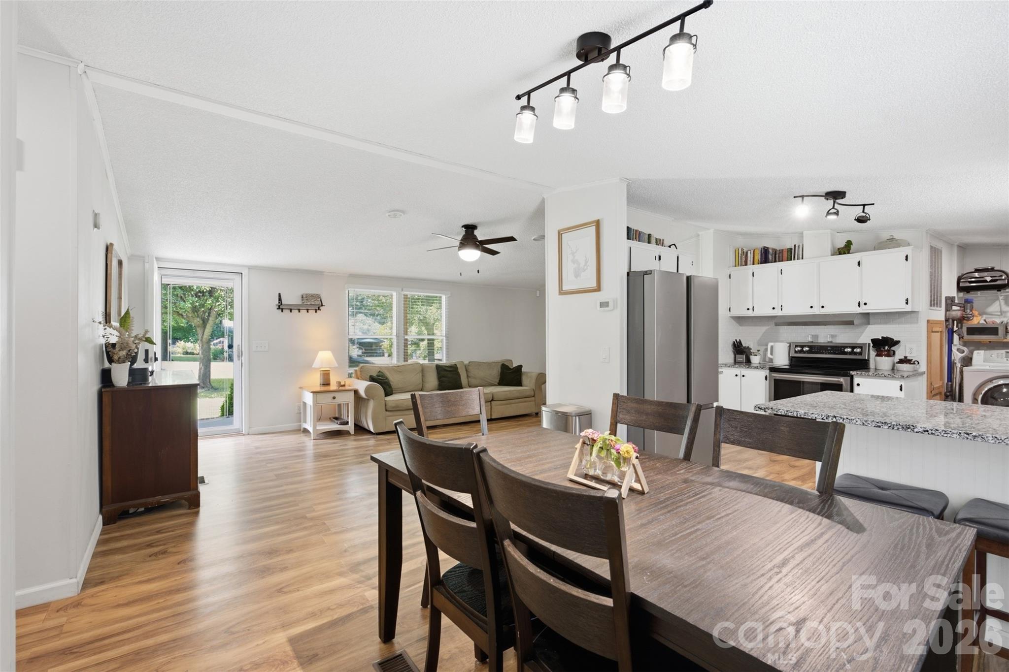 136 Mott Road Property Photo 8