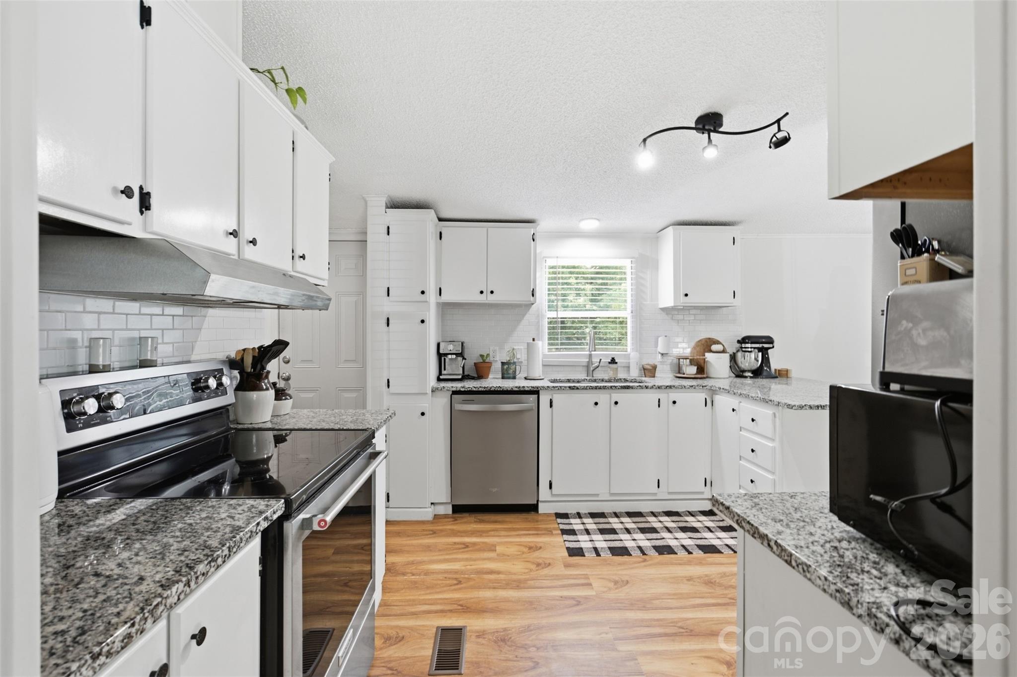 136 Mott Road Property Photo 12