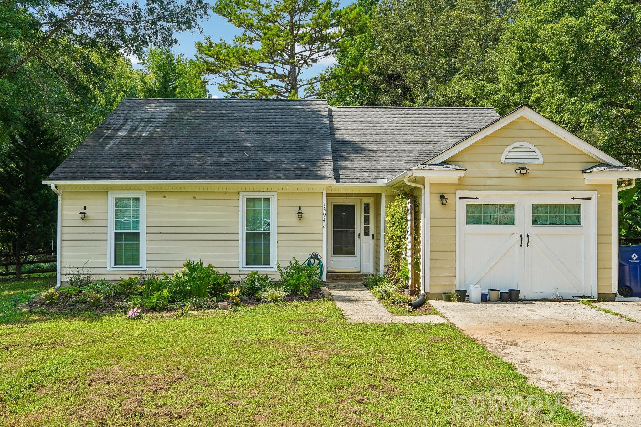 13942 Dannemara Drive Property Photo 1
