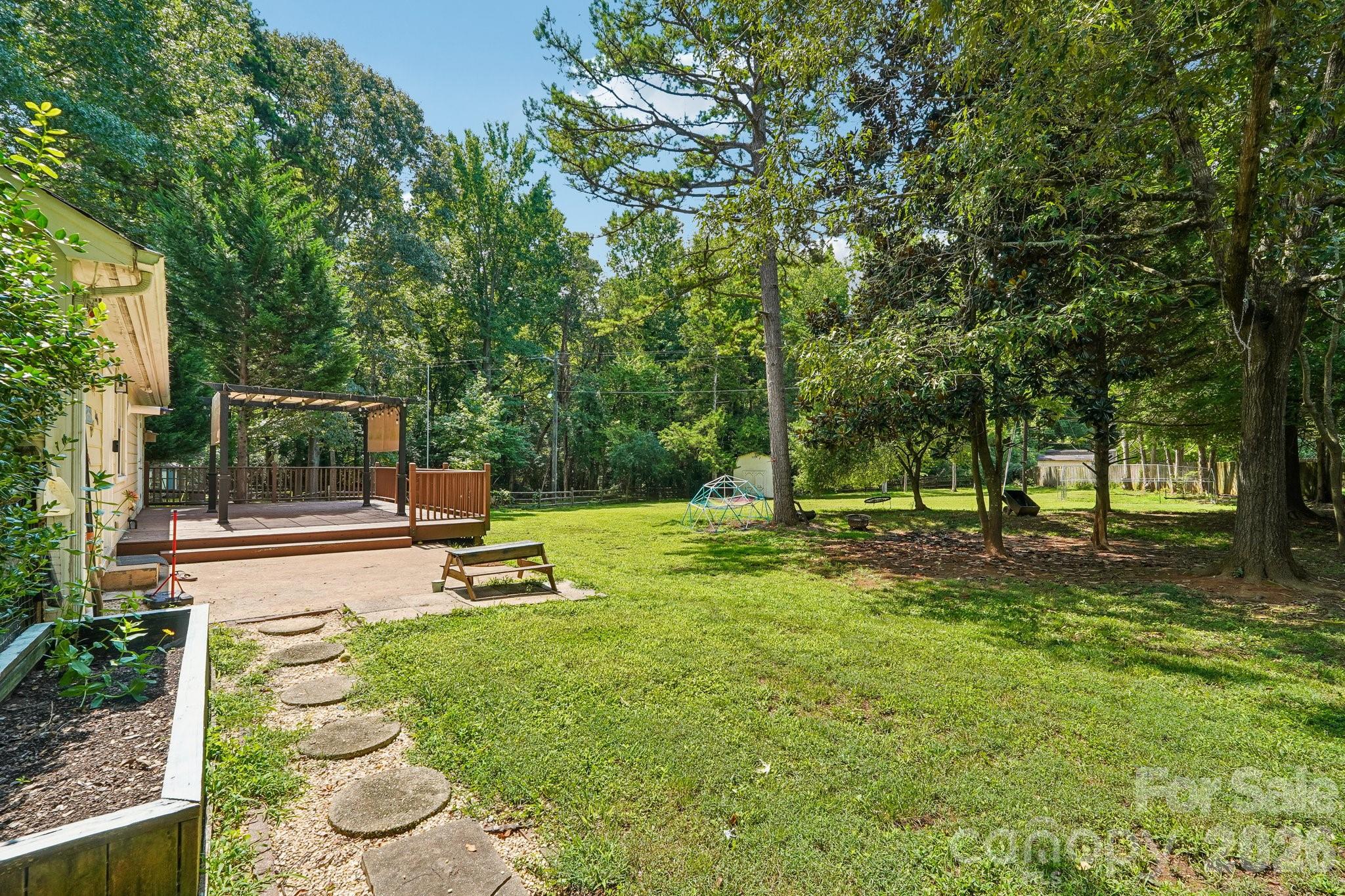 13942 Dannemara Drive Property Photo 28