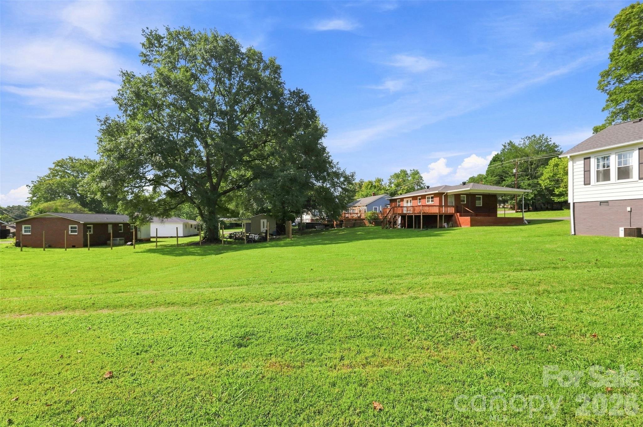 1106 N Main Street Property Photo 29
