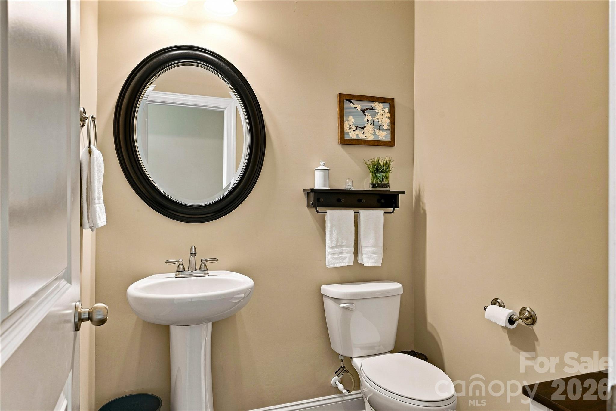 109 Athens Court Property Photo 21
