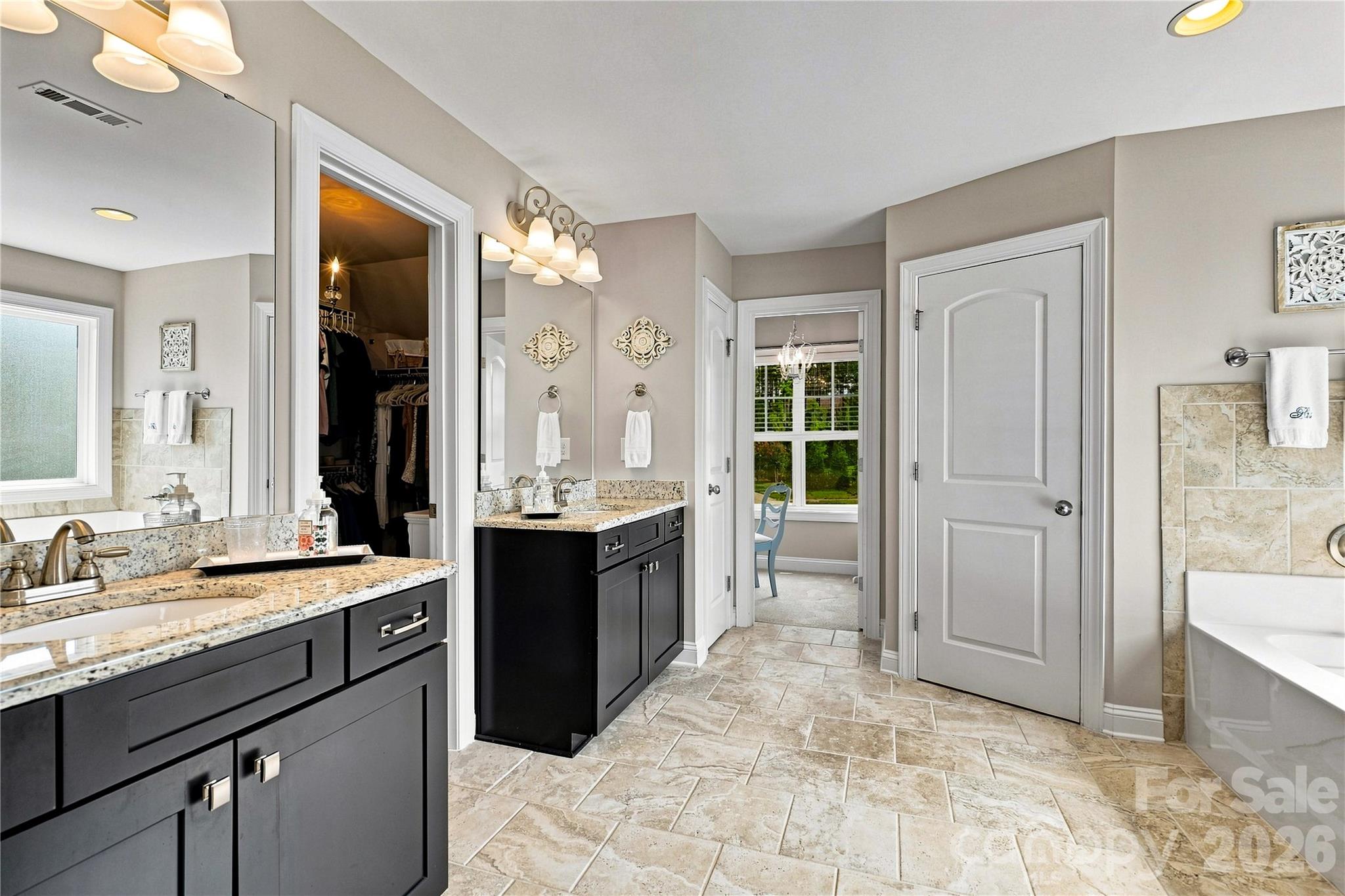 109 Athens Court Property Photo 26