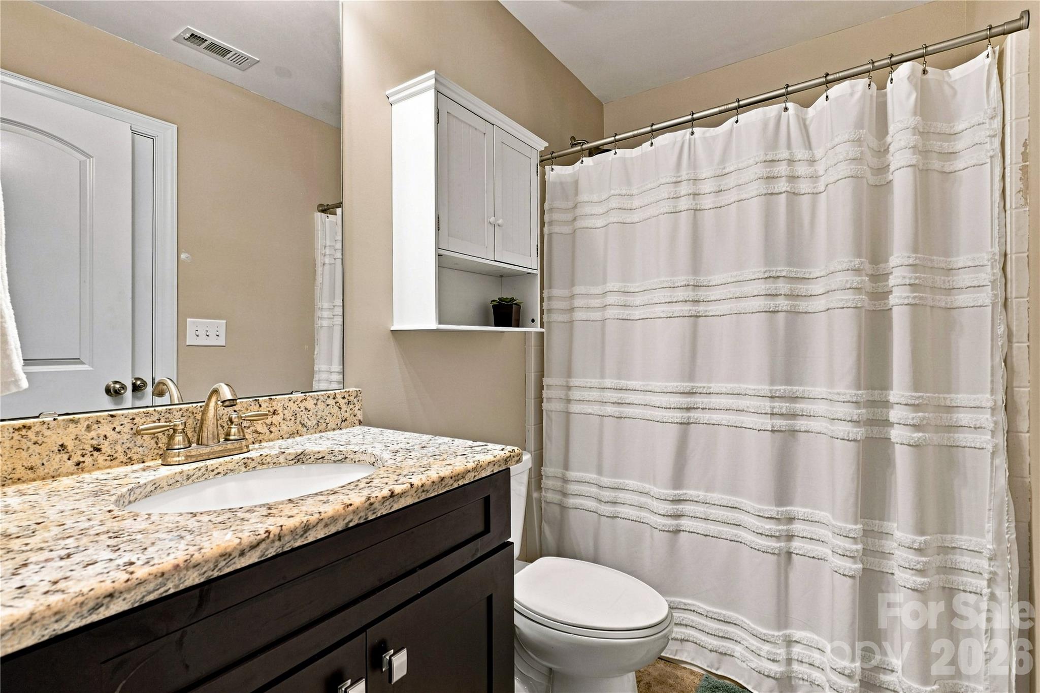 109 Athens Court Property Photo 35
