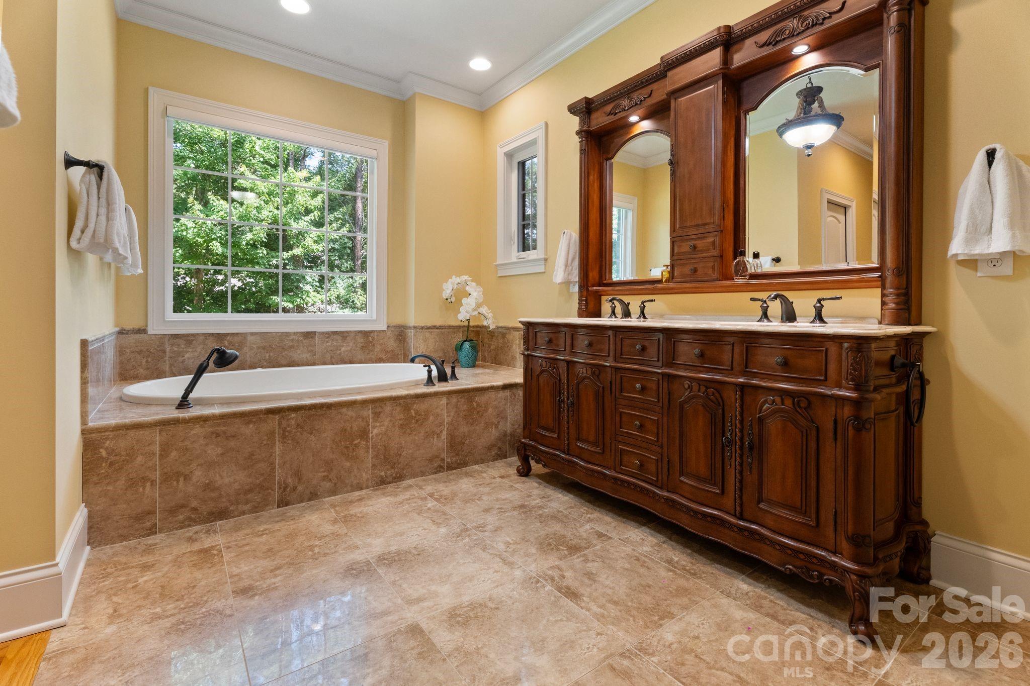 7282 James Court Property Photo 16