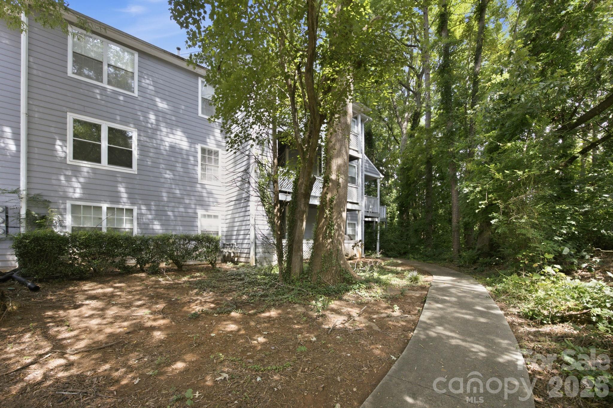 6005 Pinebark Court Property Photo 1