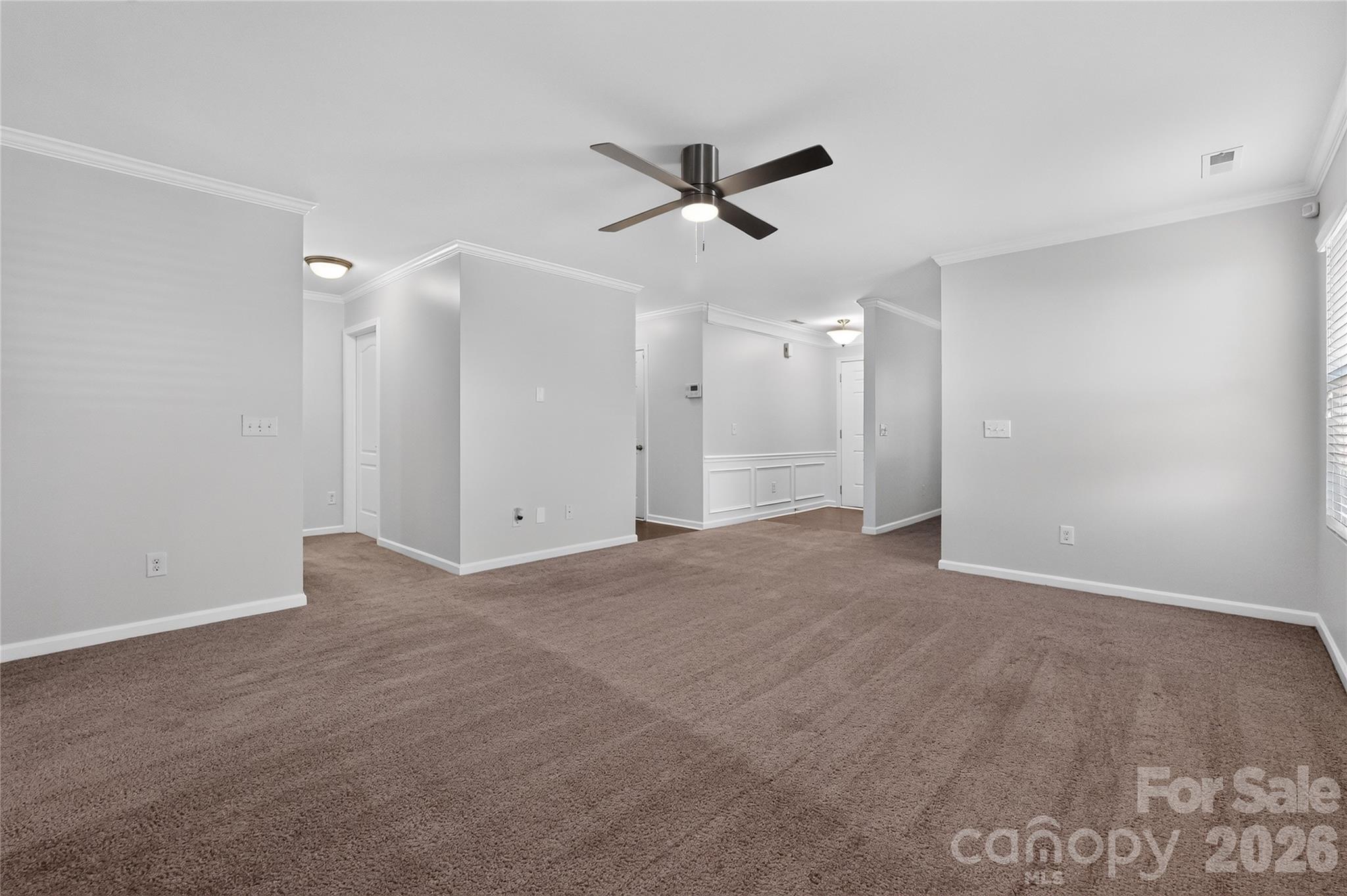 1716 White Willow Avenue Property Photo 2