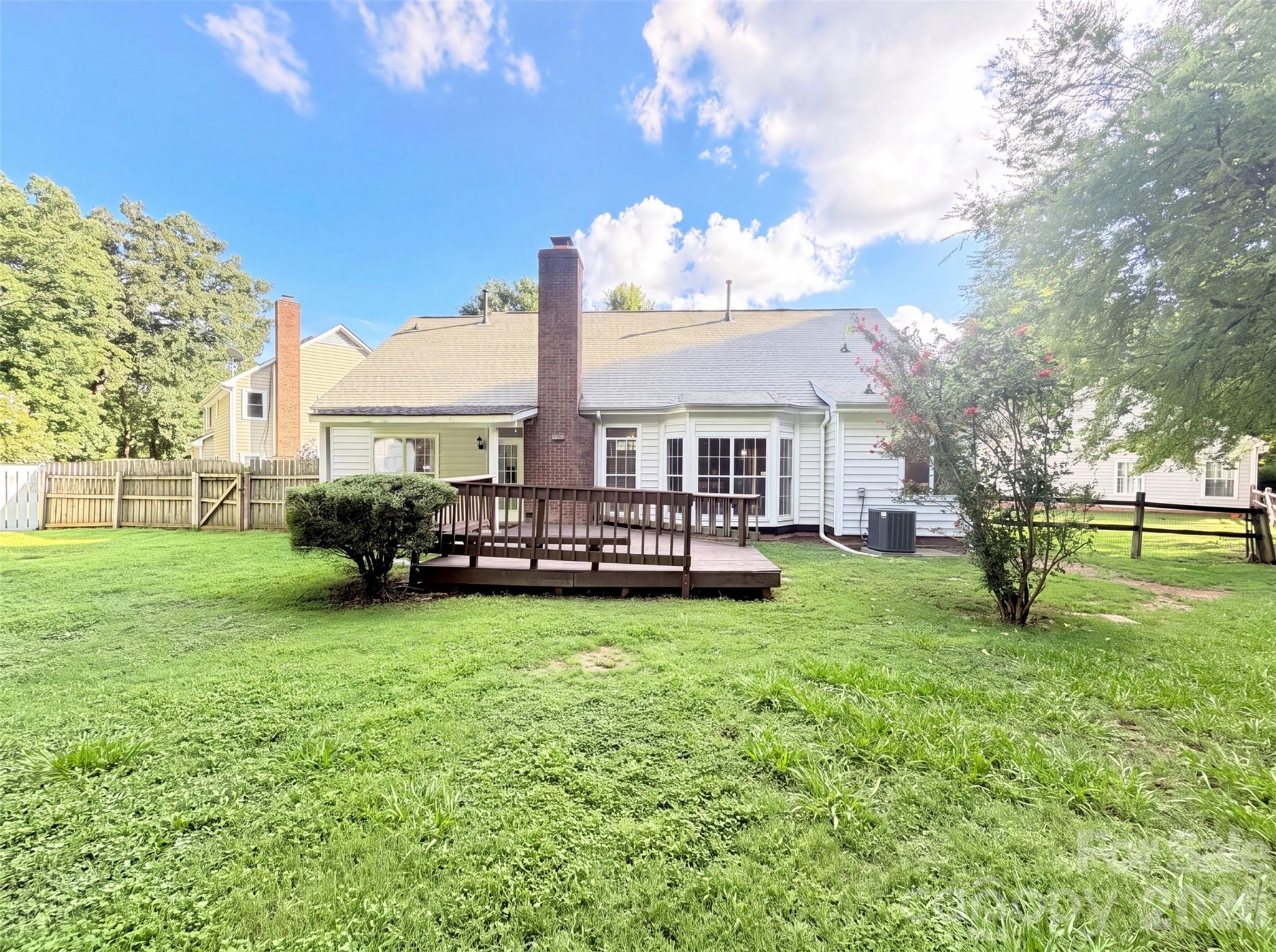 8536 Albury Walk Lane Property Photo 5