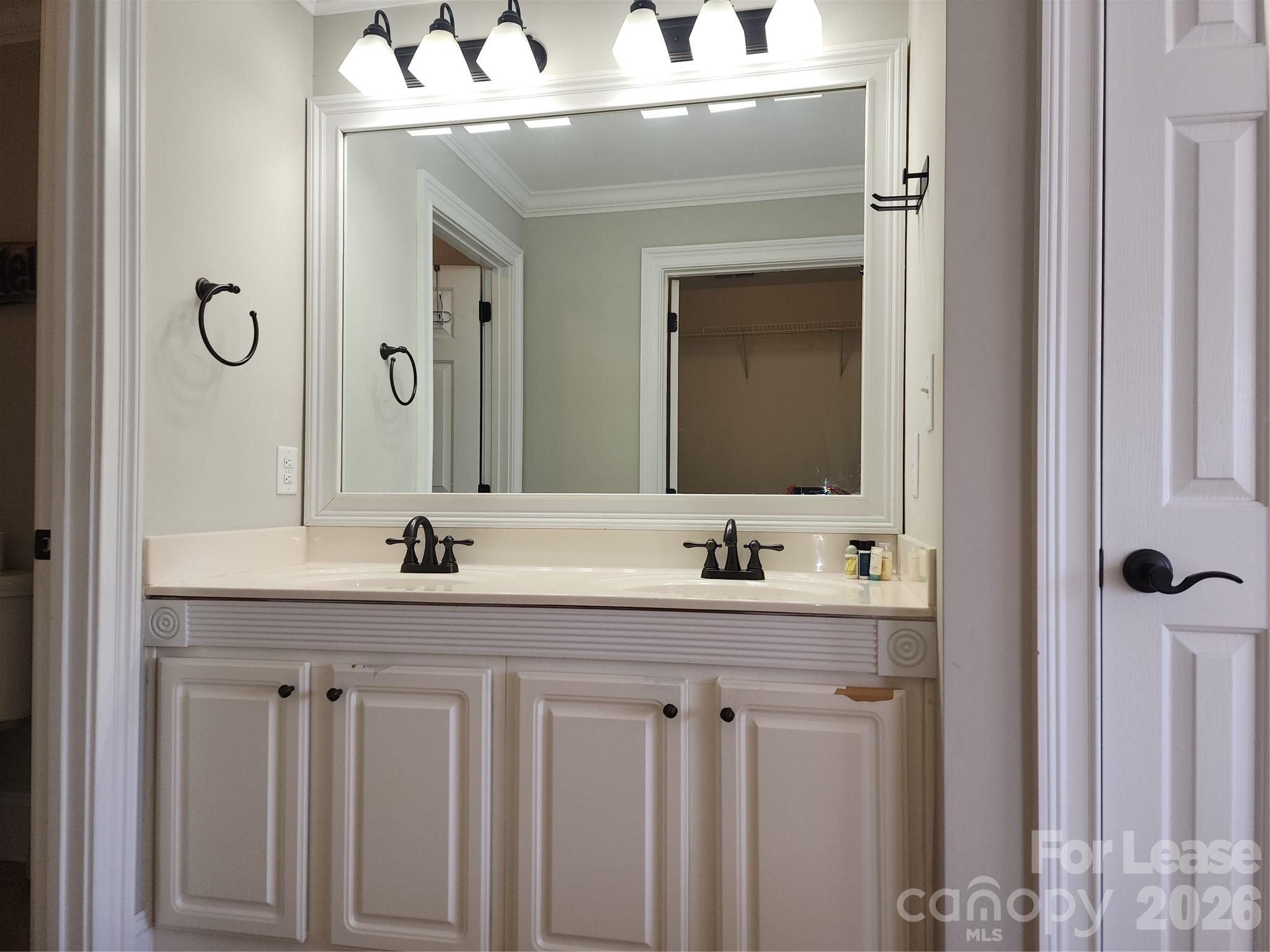 1205 Torrence Circle Property Photo 34