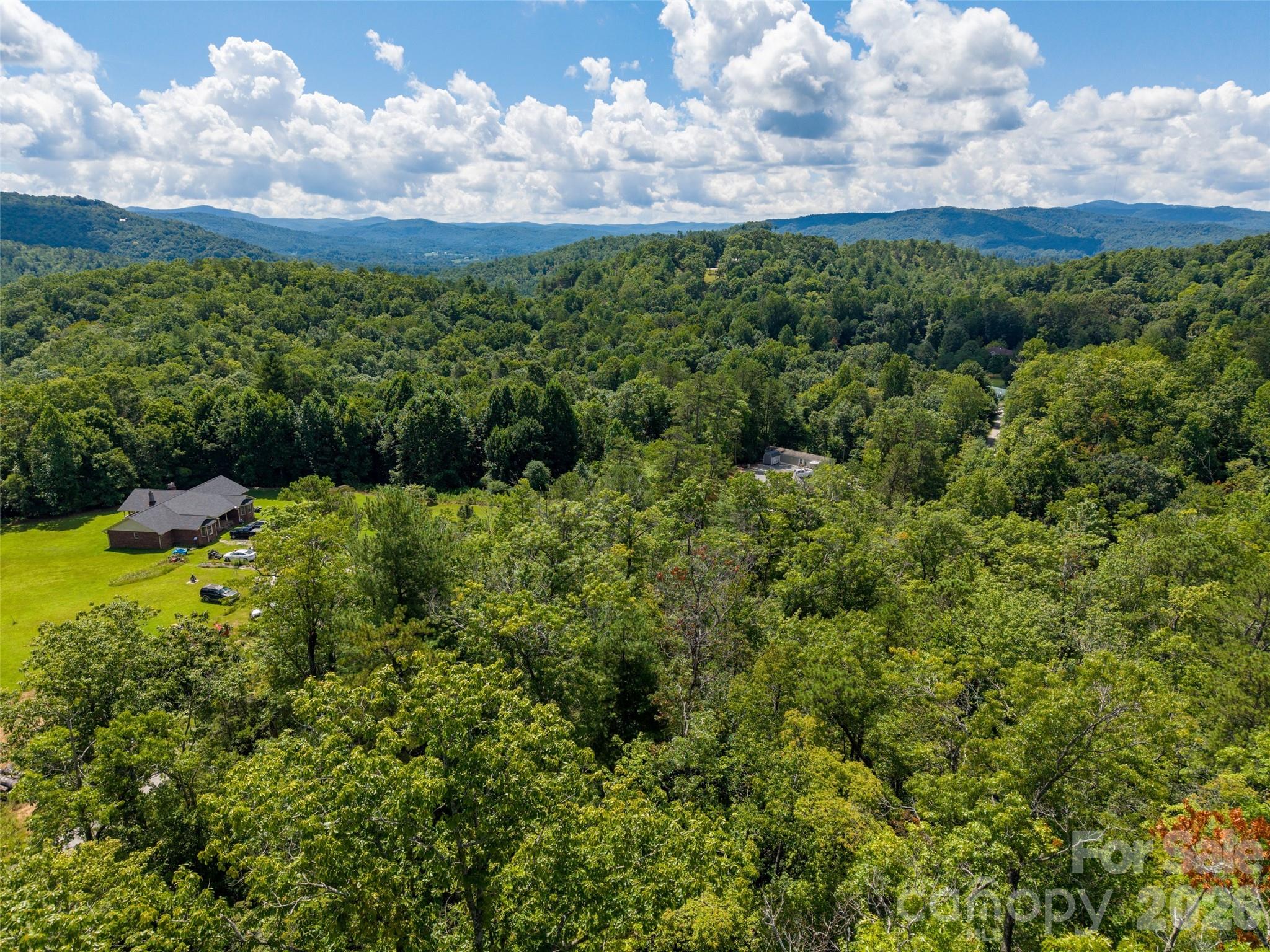 000 Miracle Valley Property Photo 1