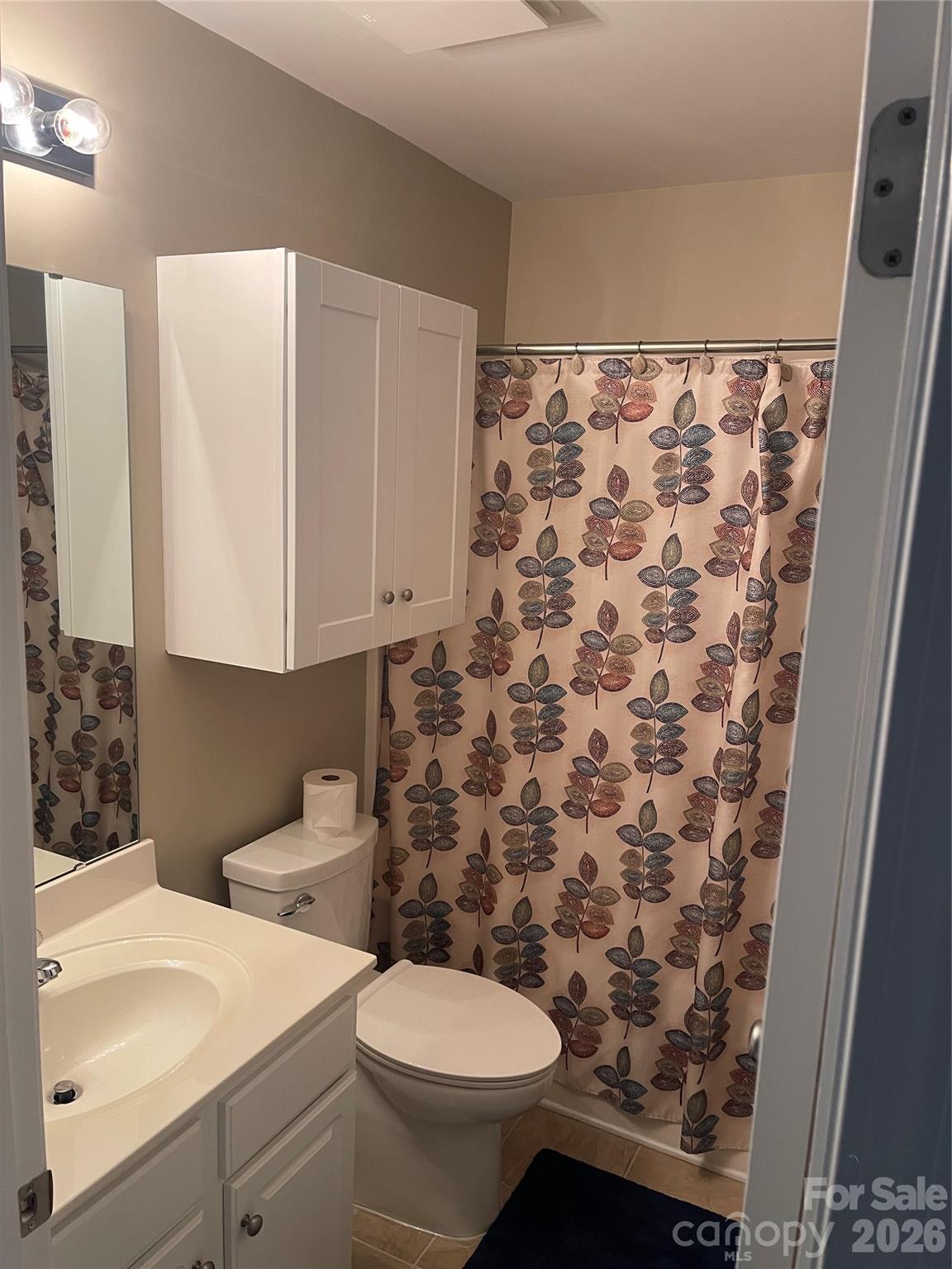1158 Hammond Drive Property Photo 7