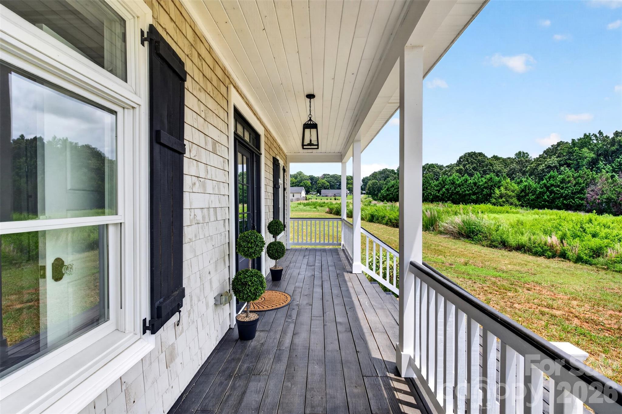 2428 Glade Road Property Photo 8