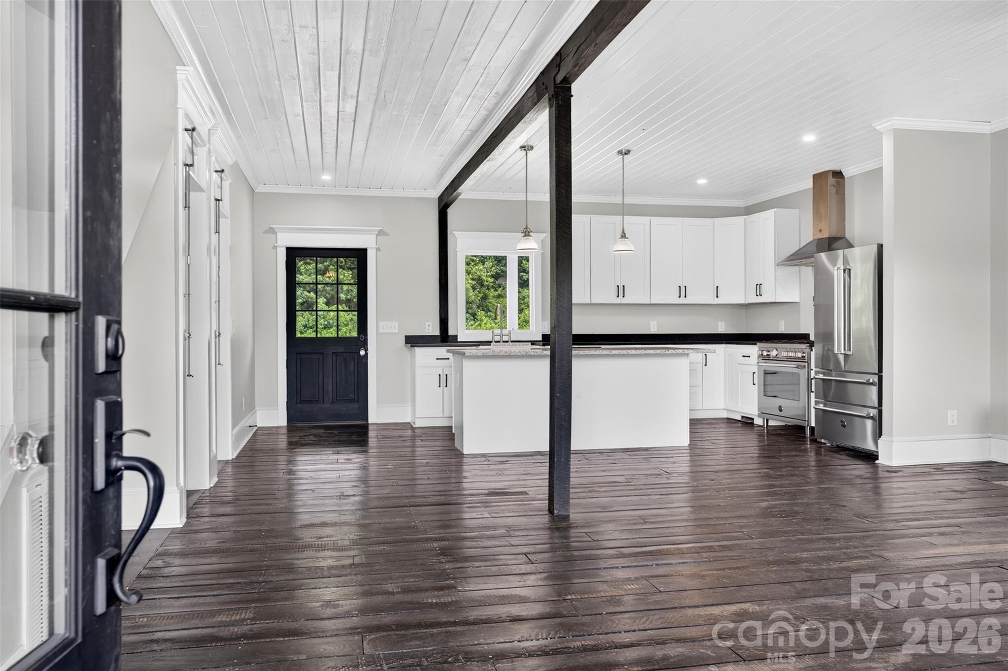 2428 Glade Road Property Photo 15