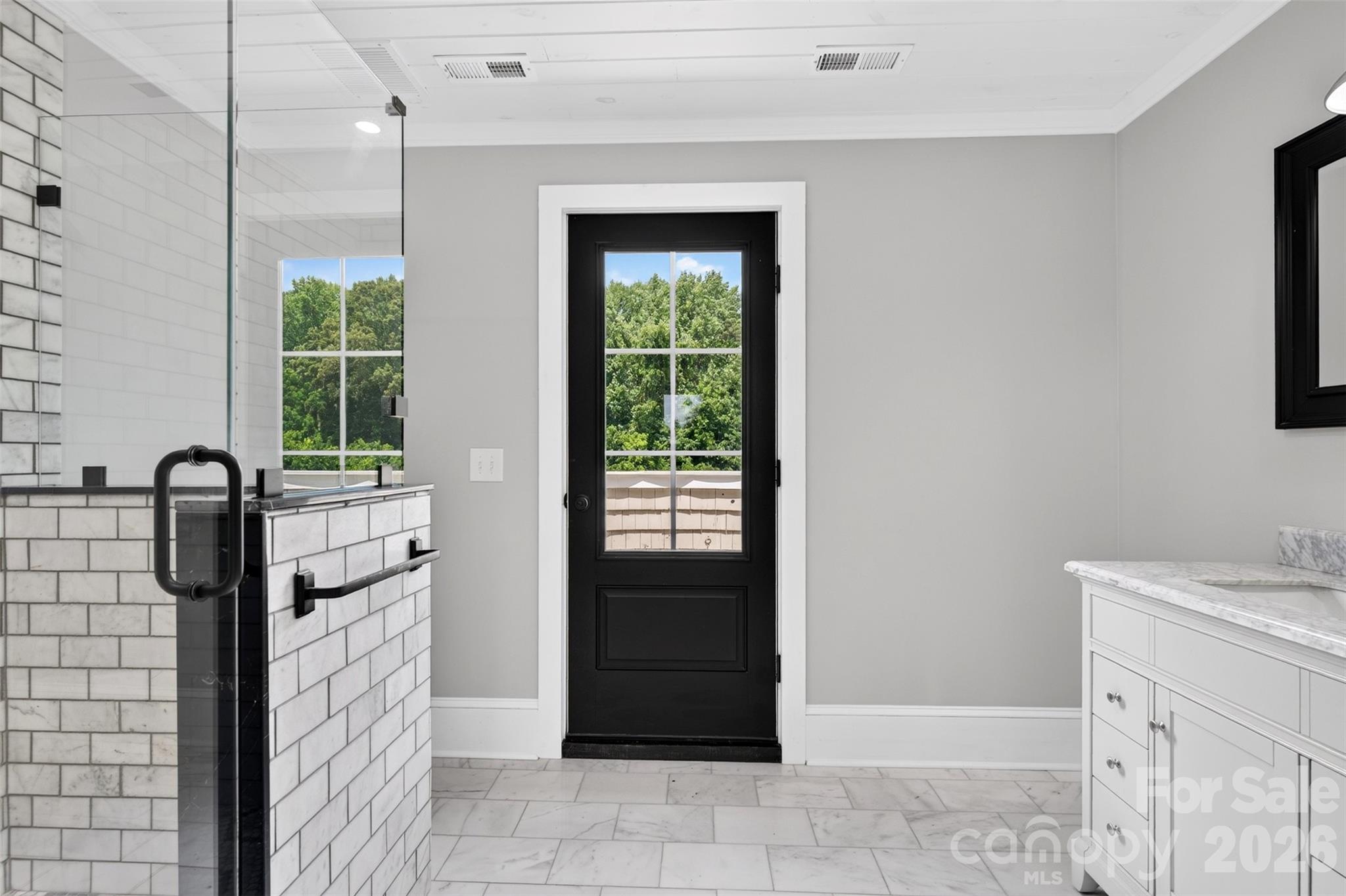 2428 Glade Road Property Photo 31