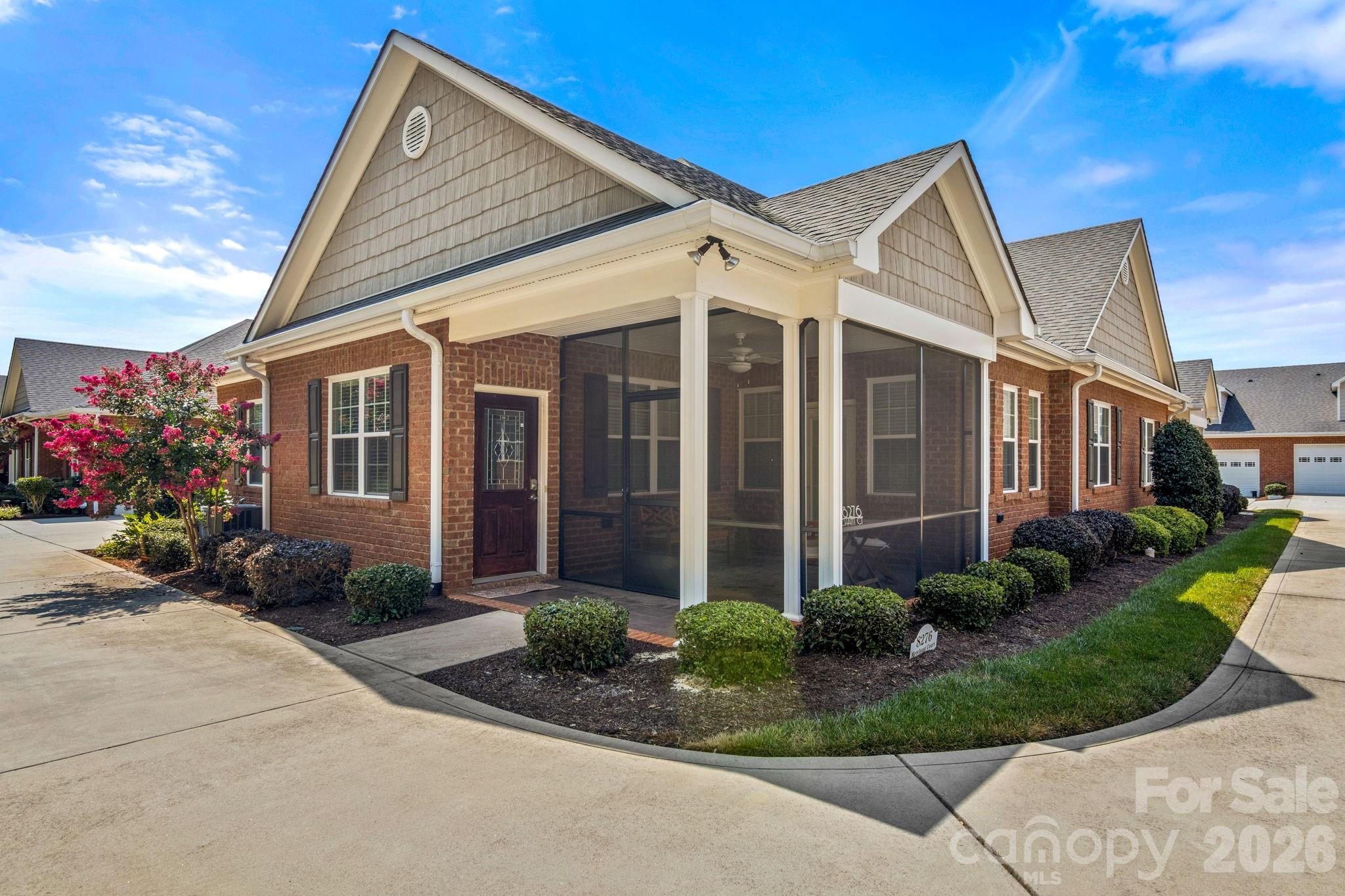 8276 Merchant Court Property Photo 1