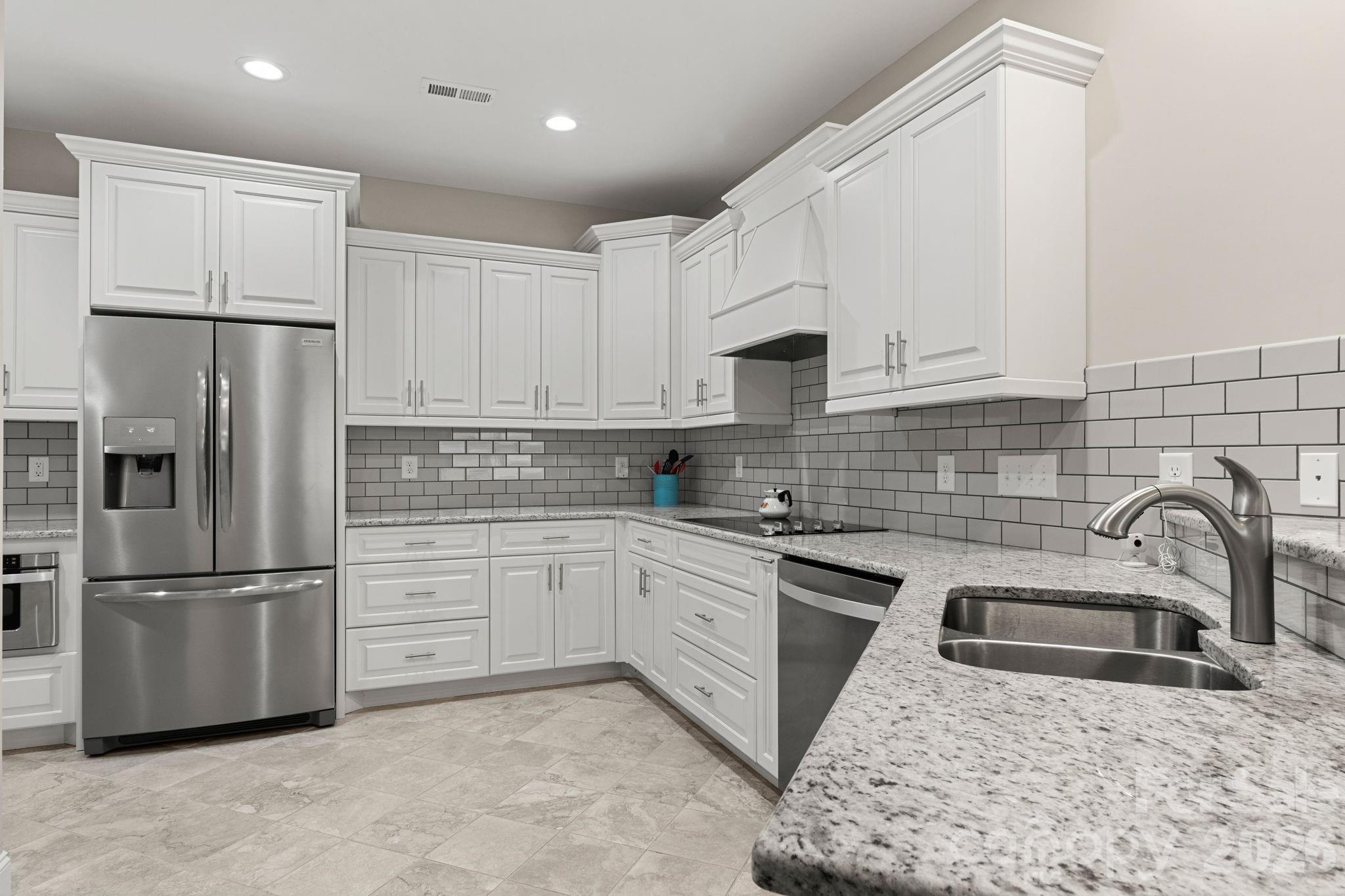 8276 Merchant Court Property Photo 15
