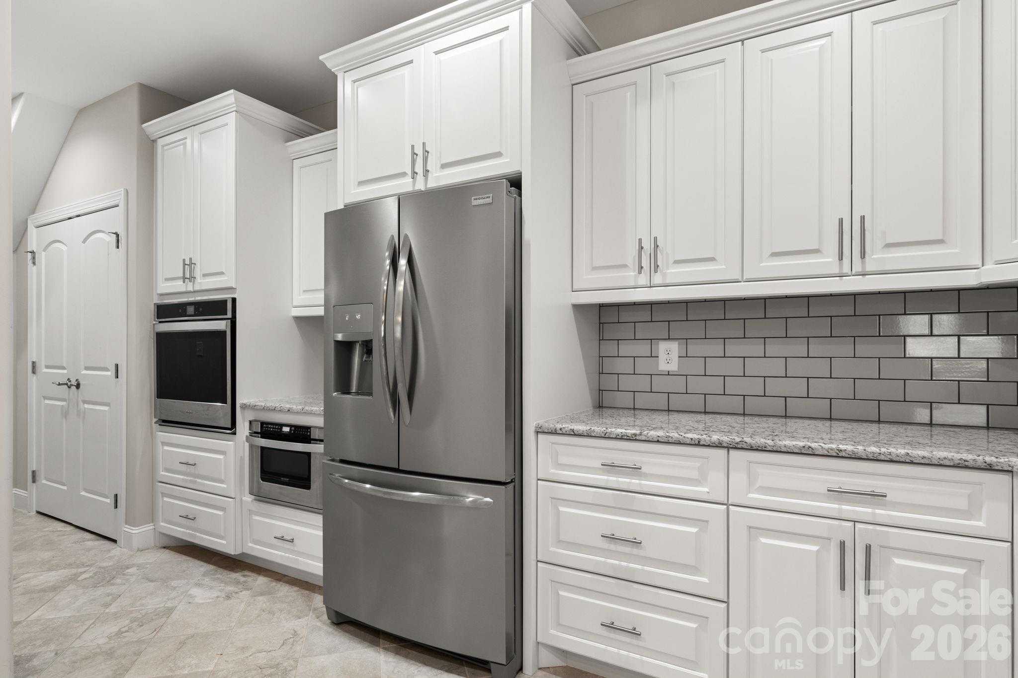 8276 Merchant Court Property Photo 18