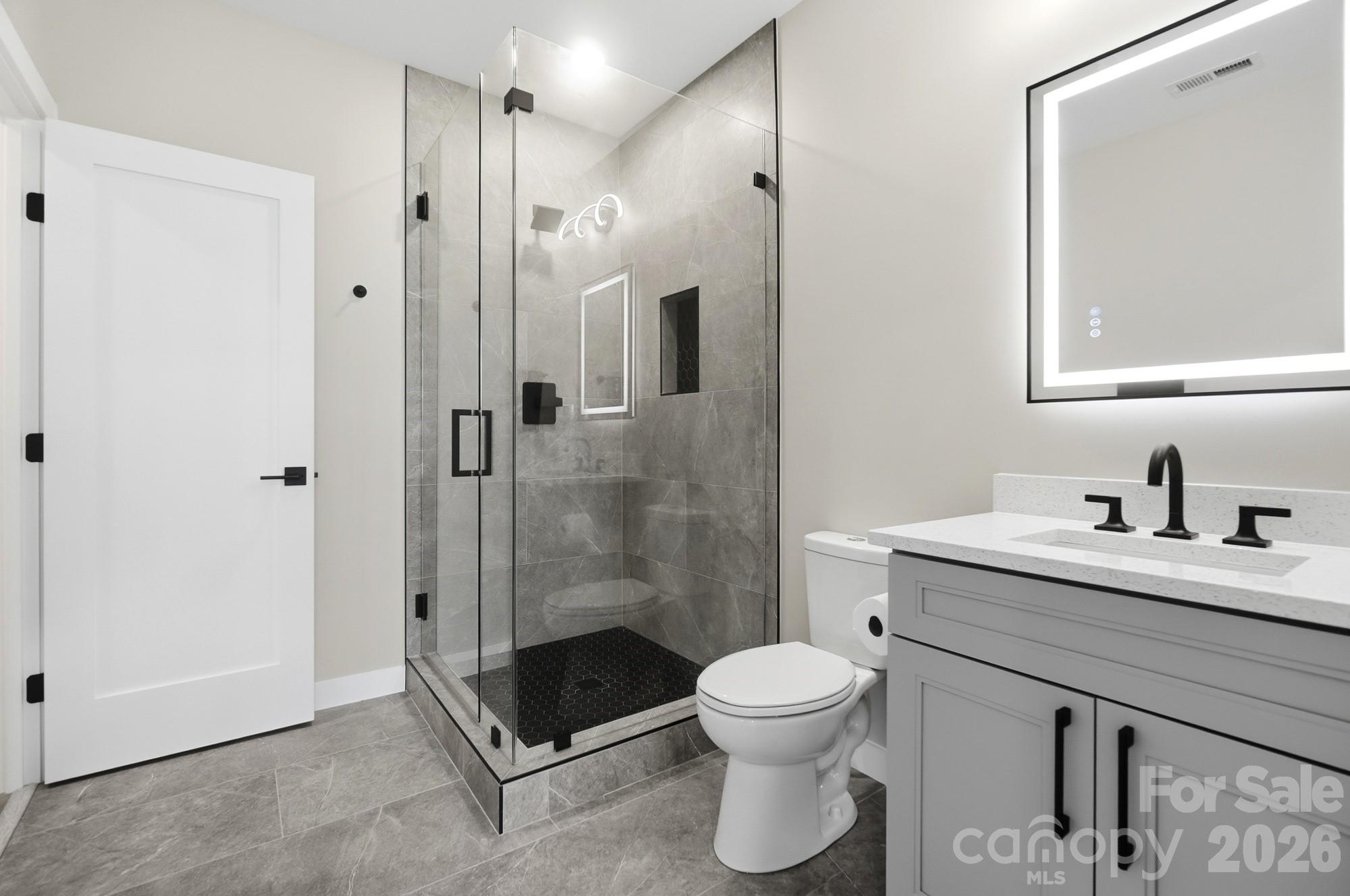 5225 Glenwalk Drive Property Photo 23