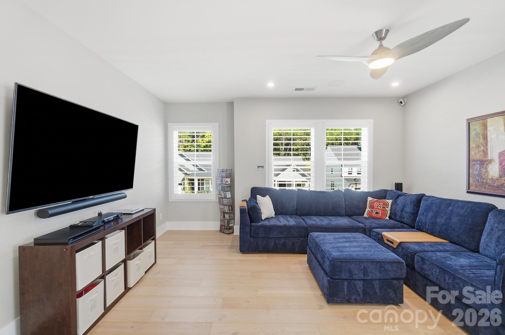 5225 Glenwalk Drive Property Photo 25