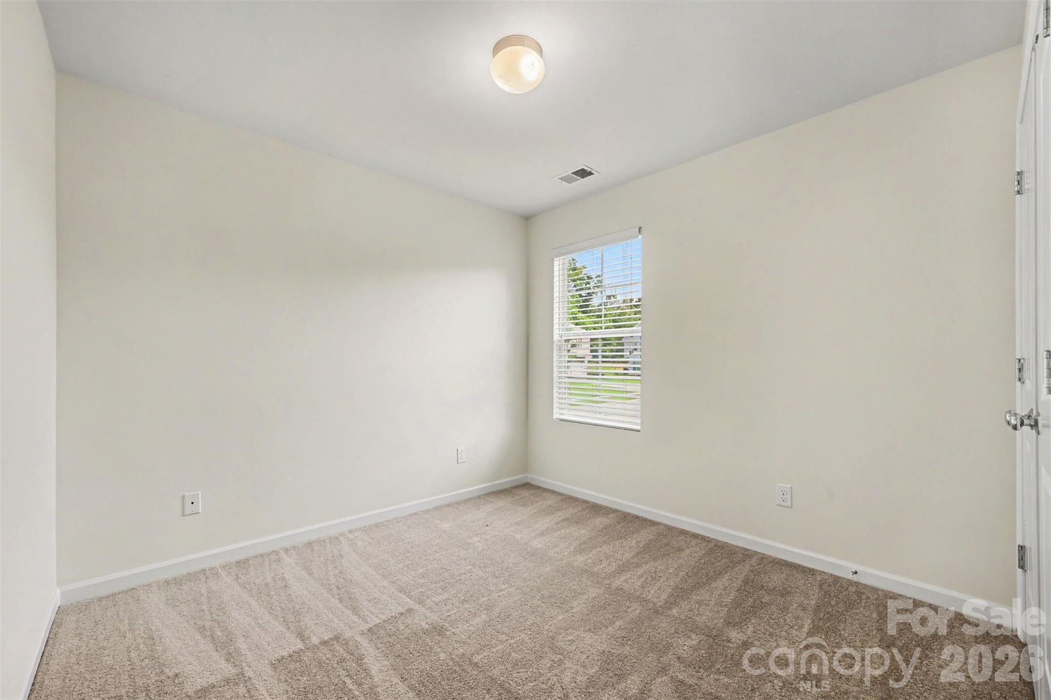618 Oak Brook Drive Property Photo 11