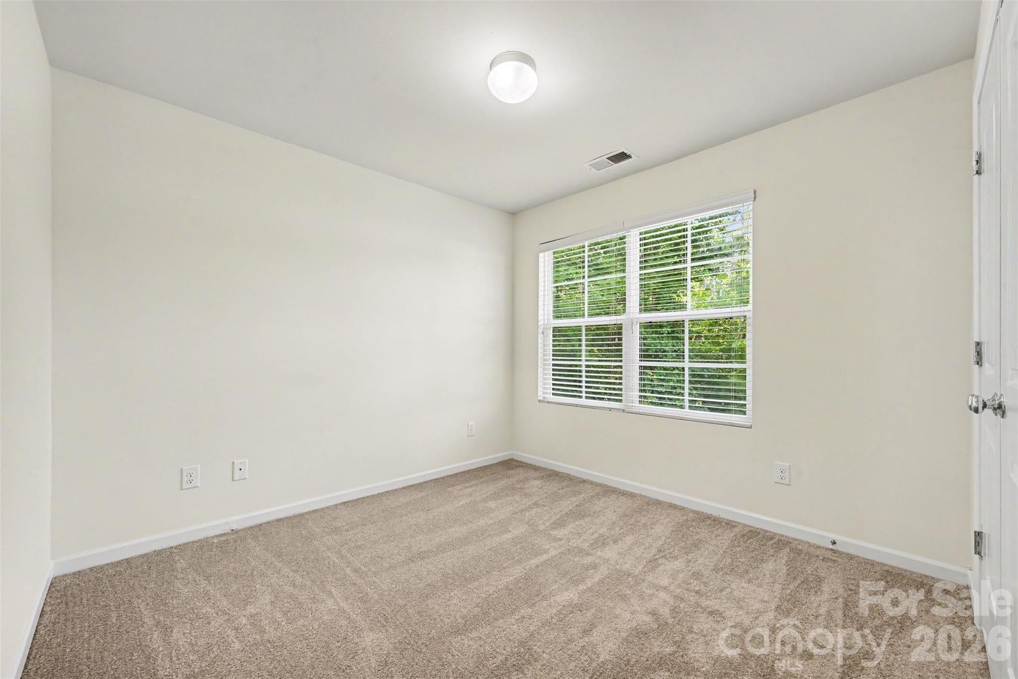 618 Oak Brook Drive Property Photo 17