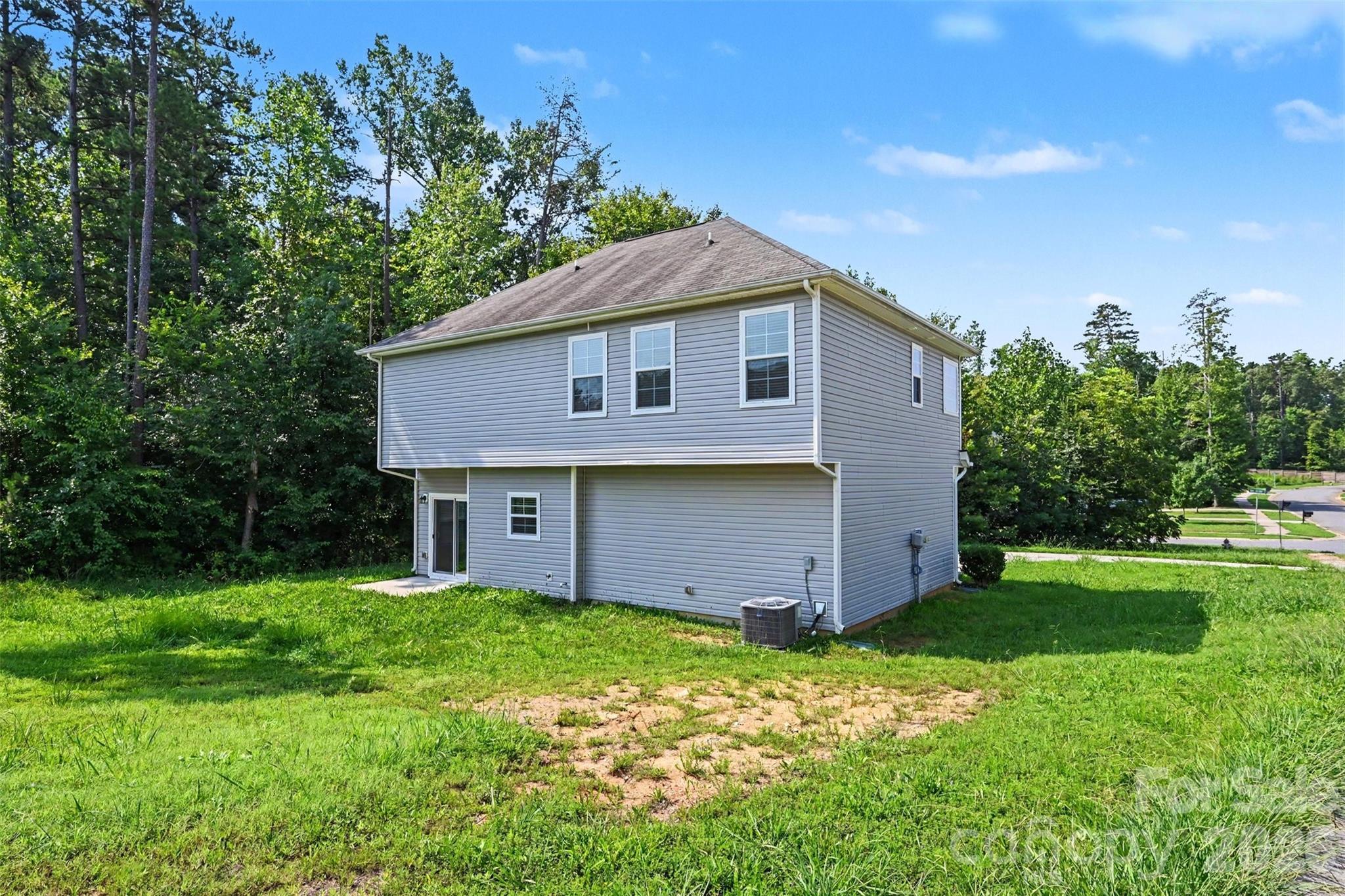 618 Oak Brook Drive Property Photo 23