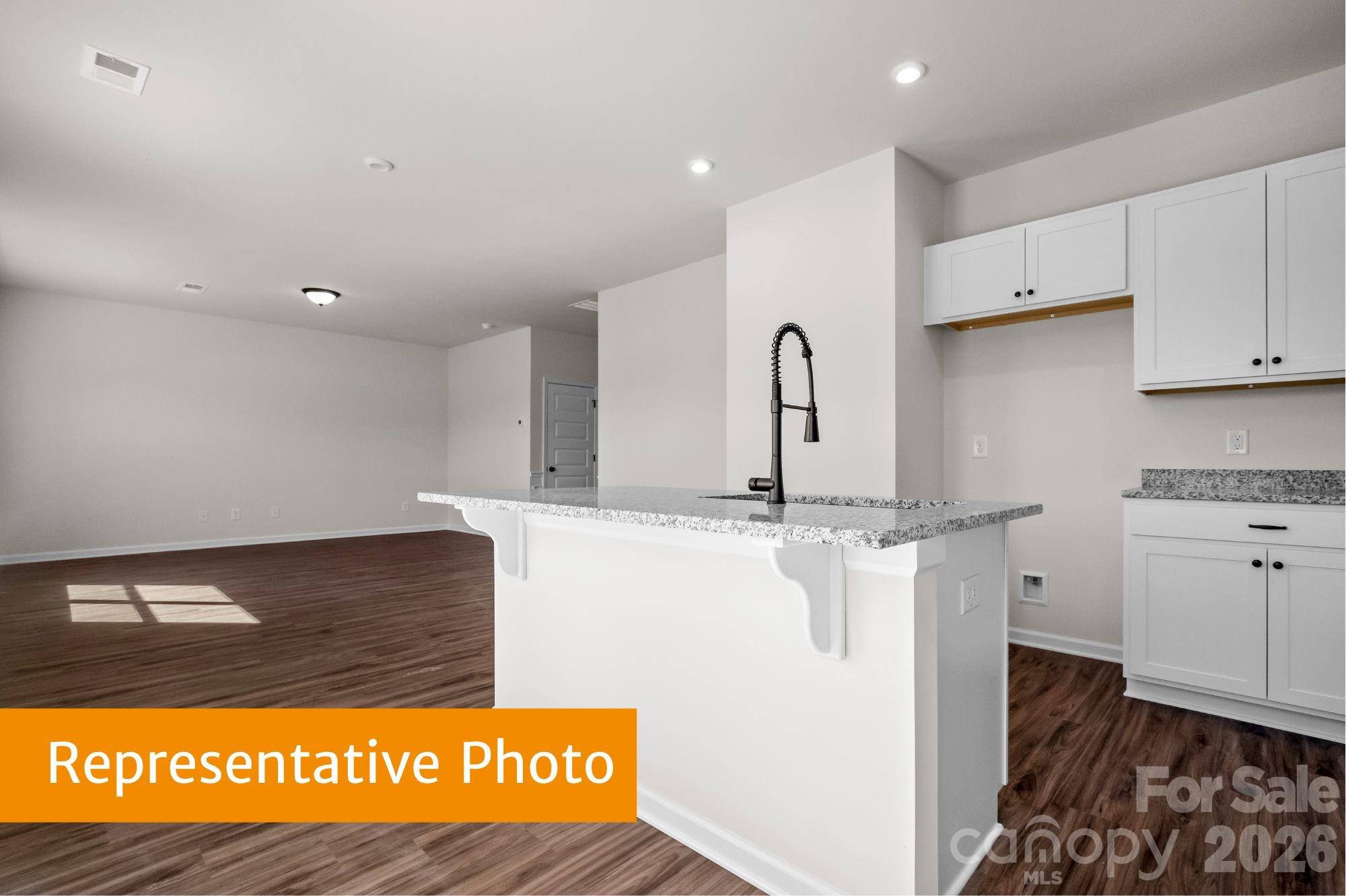 5587 Hagler Loop Property Photo 7