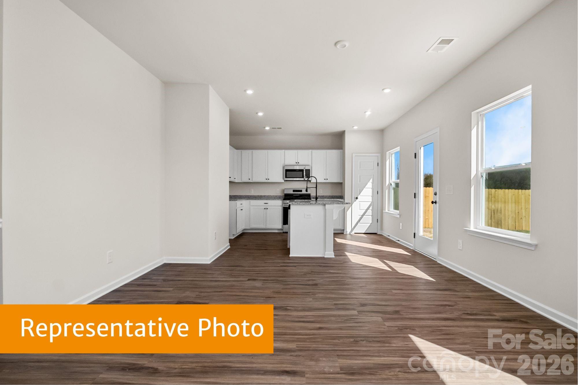 5587 Hagler Loop Property Photo 8