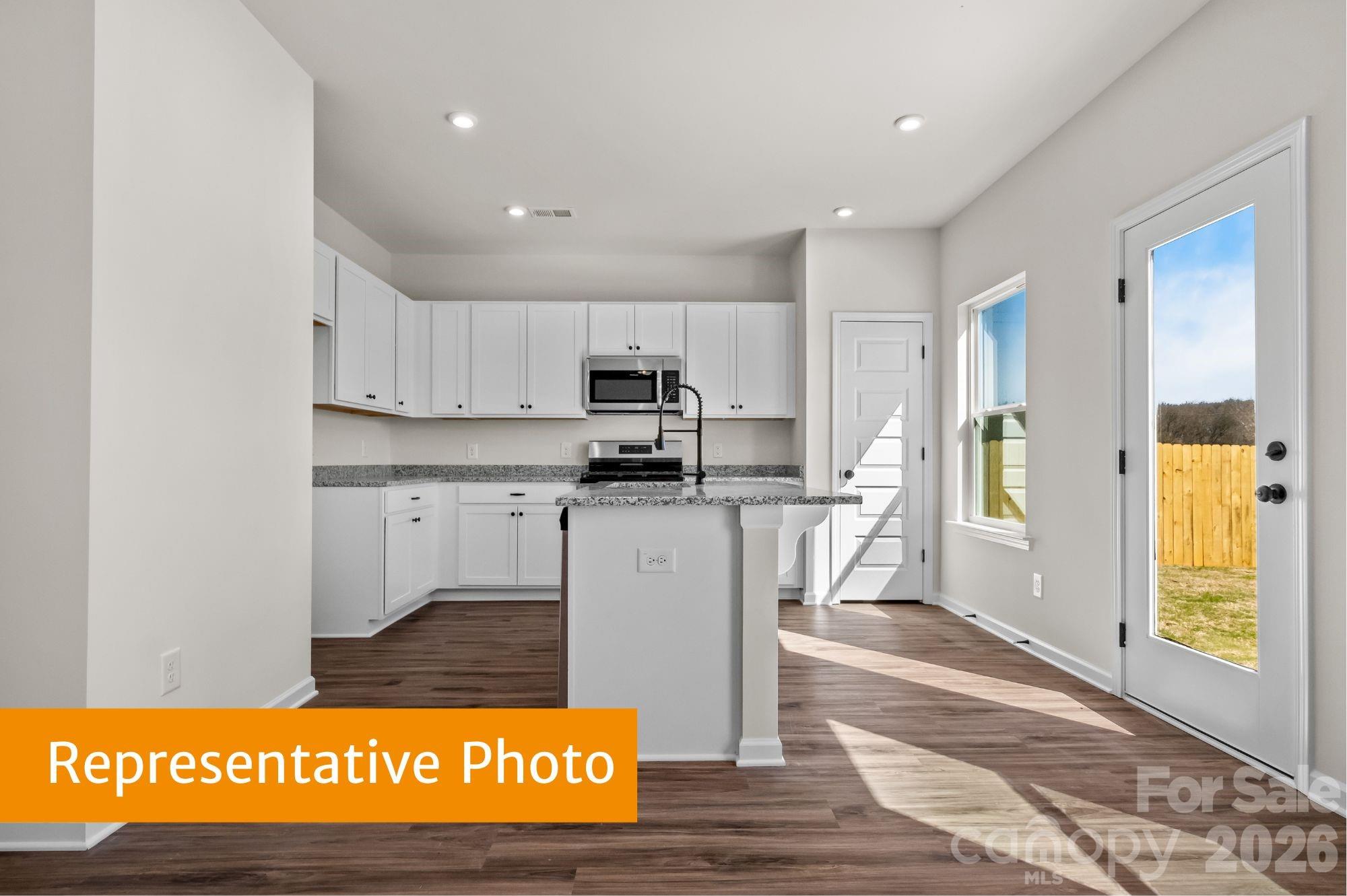 5587 Hagler Loop Property Photo 10