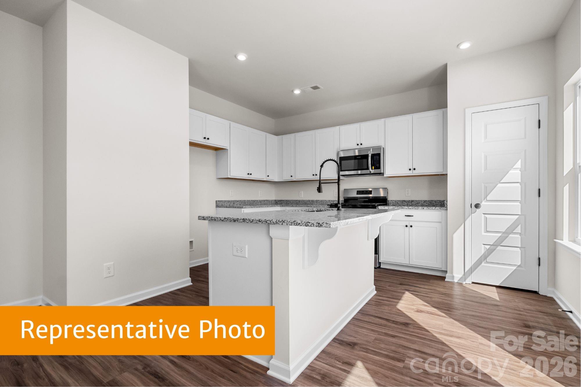 5587 Hagler Loop Property Photo 12