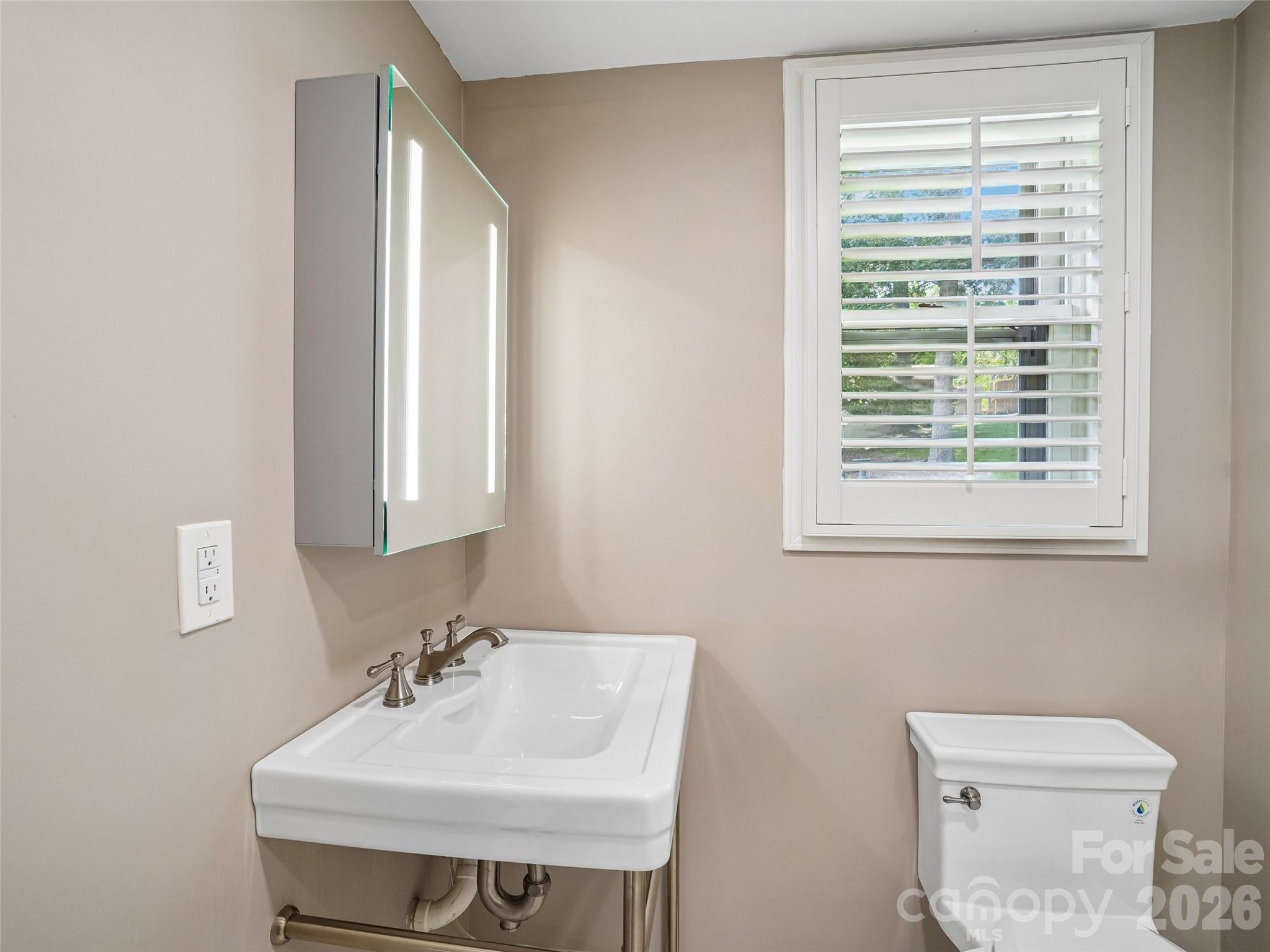 11 Ridgewood Avenue Property Photo 36