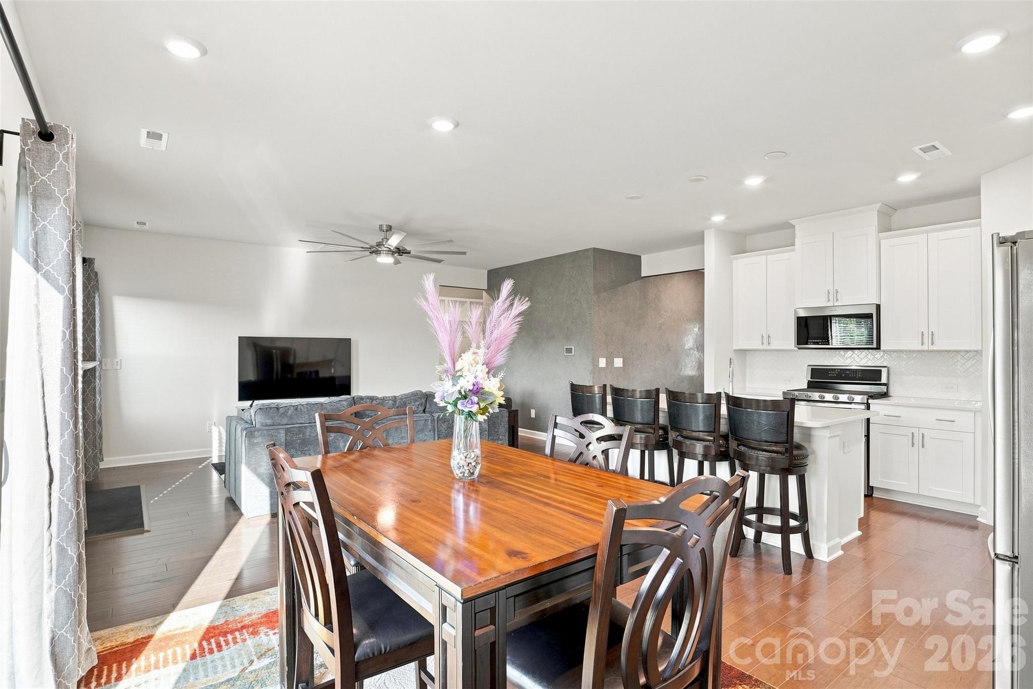 11416 Solstice Way Property Photo 15