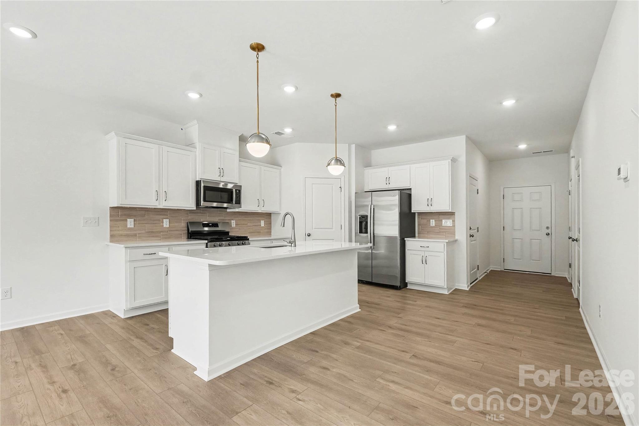 4413201 Property Photo 11