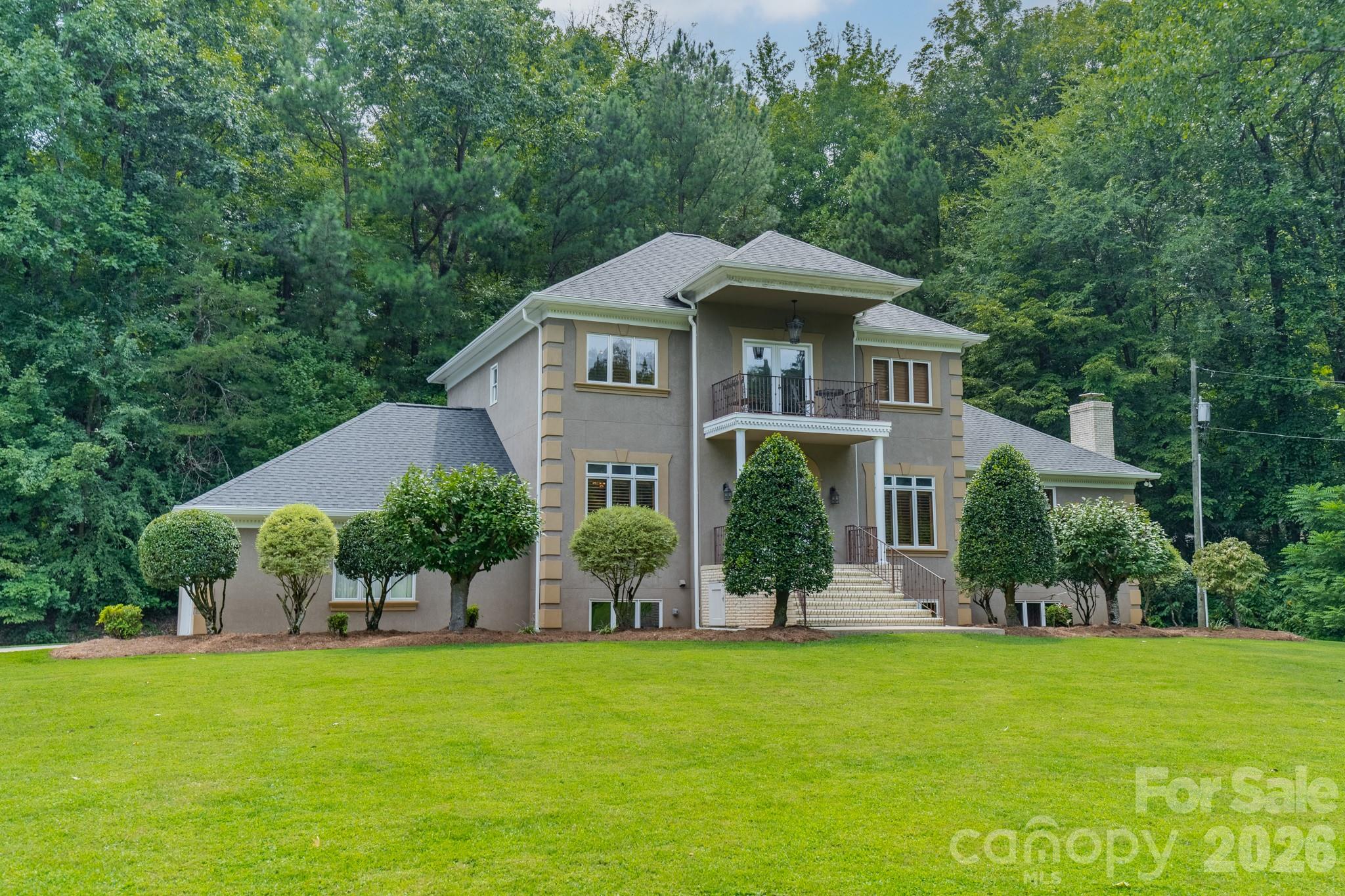 624 Springbrook Avenue Property Photo 1