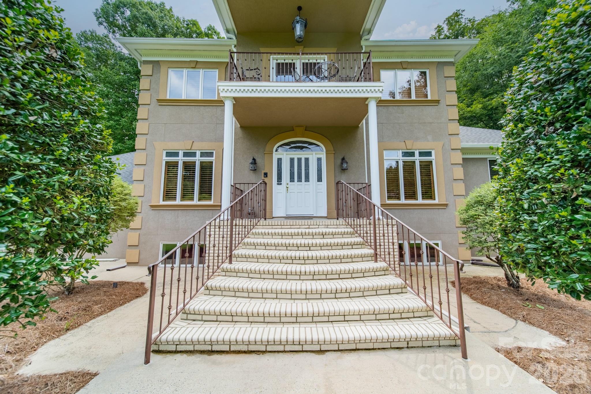 624 Springbrook Avenue Property Photo 10