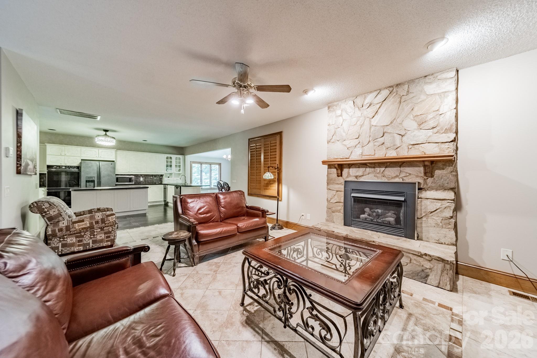 624 Springbrook Avenue Property Photo 17