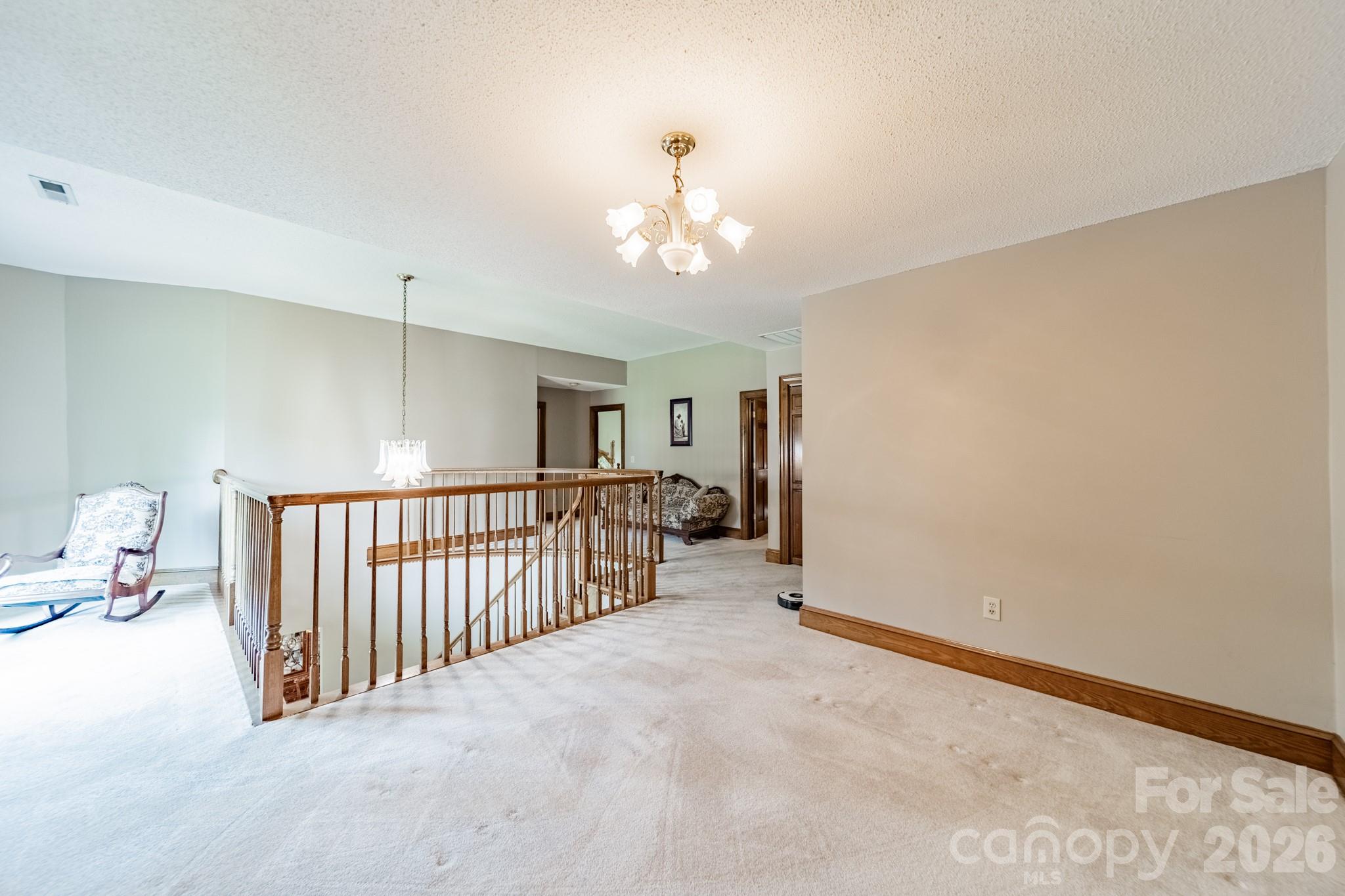 624 Springbrook Avenue Property Photo 32