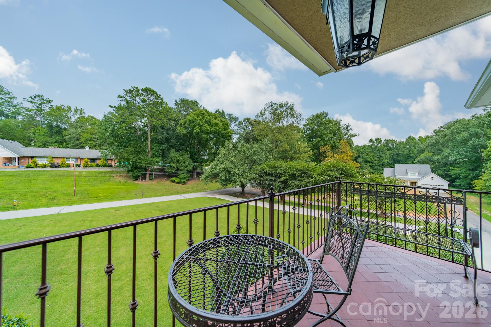 624 Springbrook Avenue Property Photo 33