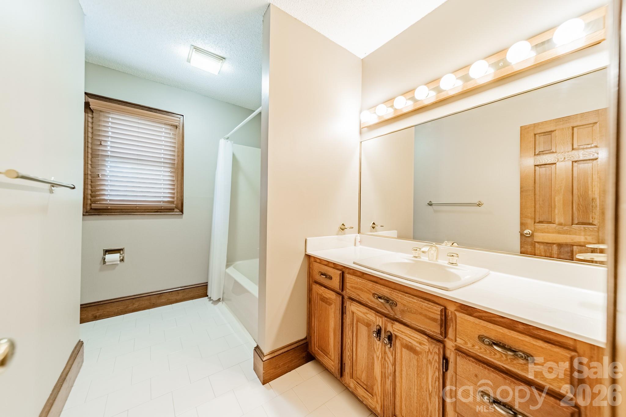 624 Springbrook Avenue Property Photo 37