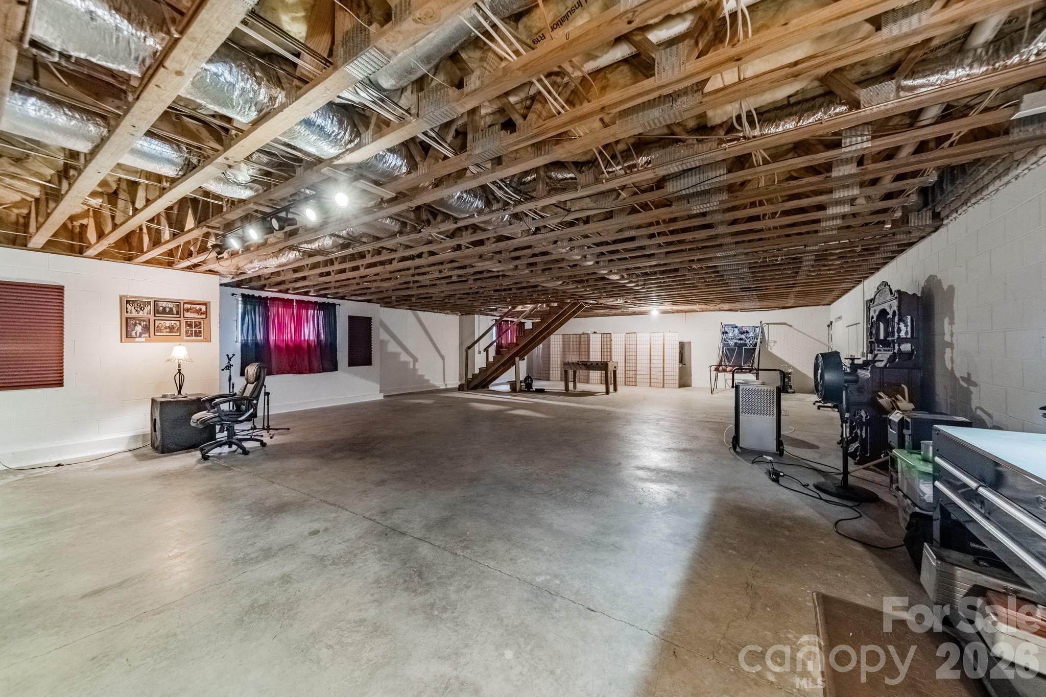 624 Springbrook Avenue Property Photo 41