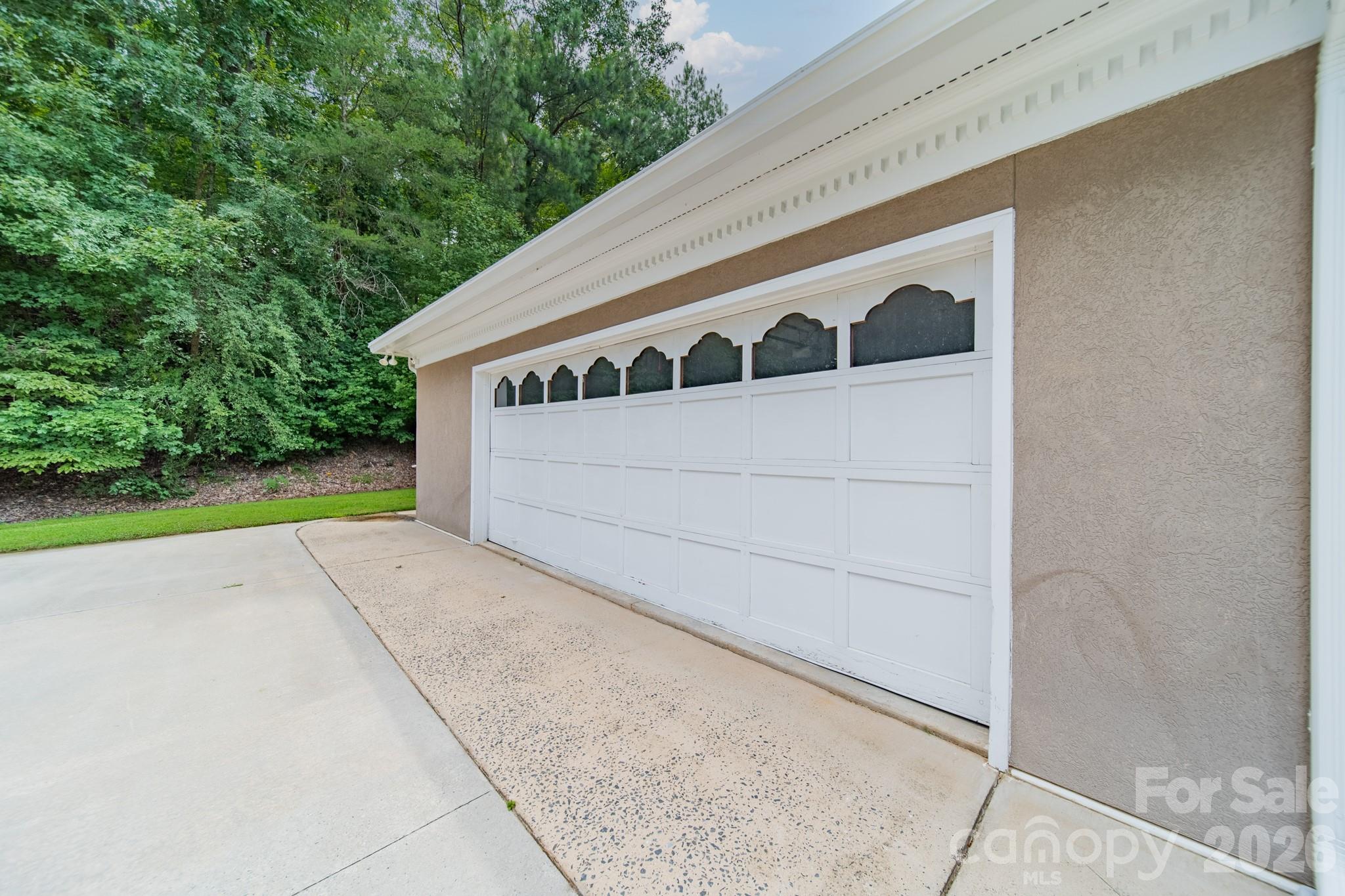 624 Springbrook Avenue Property Photo 47