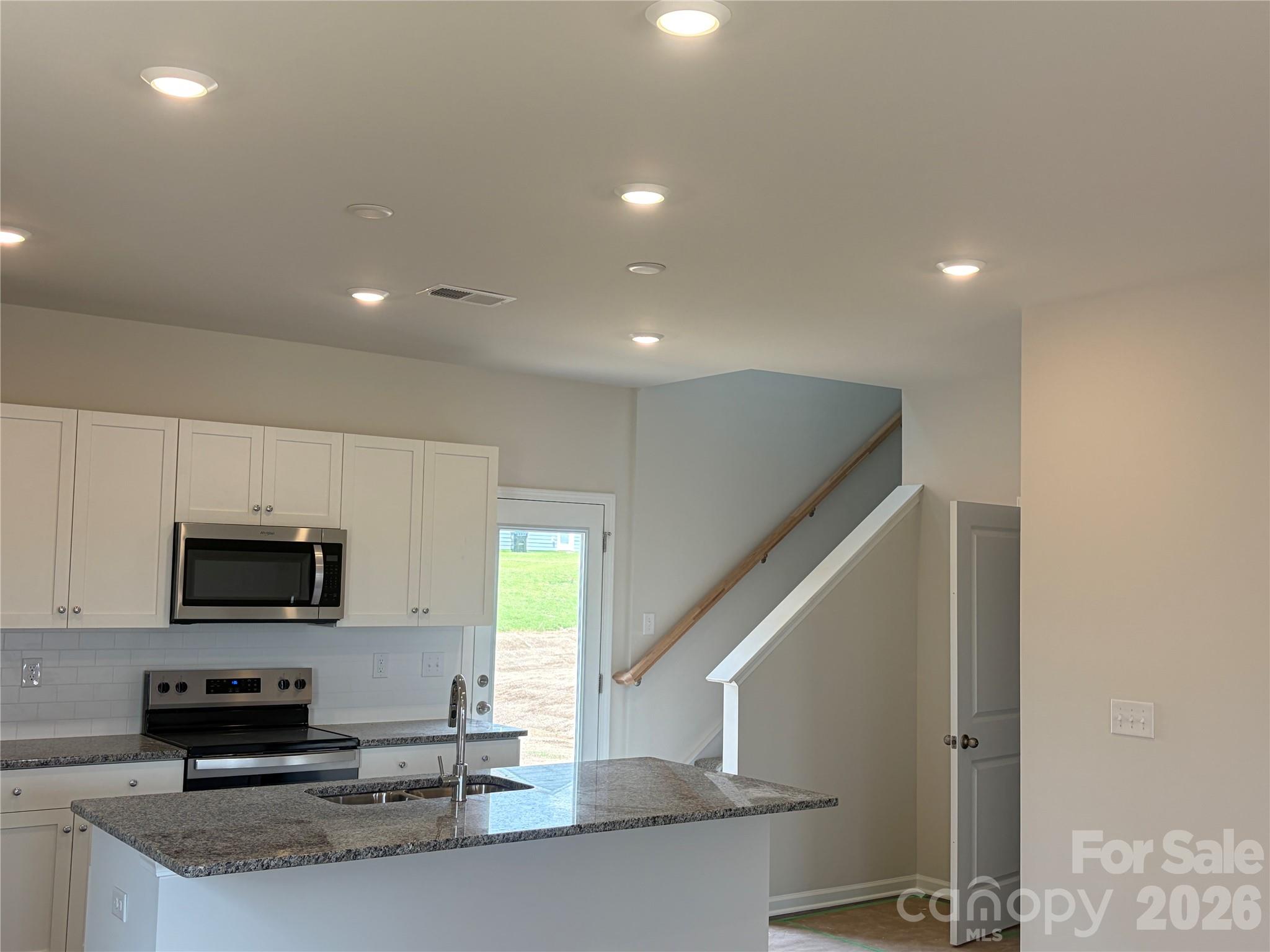 1326 Chiefs Lane Property Photo 4