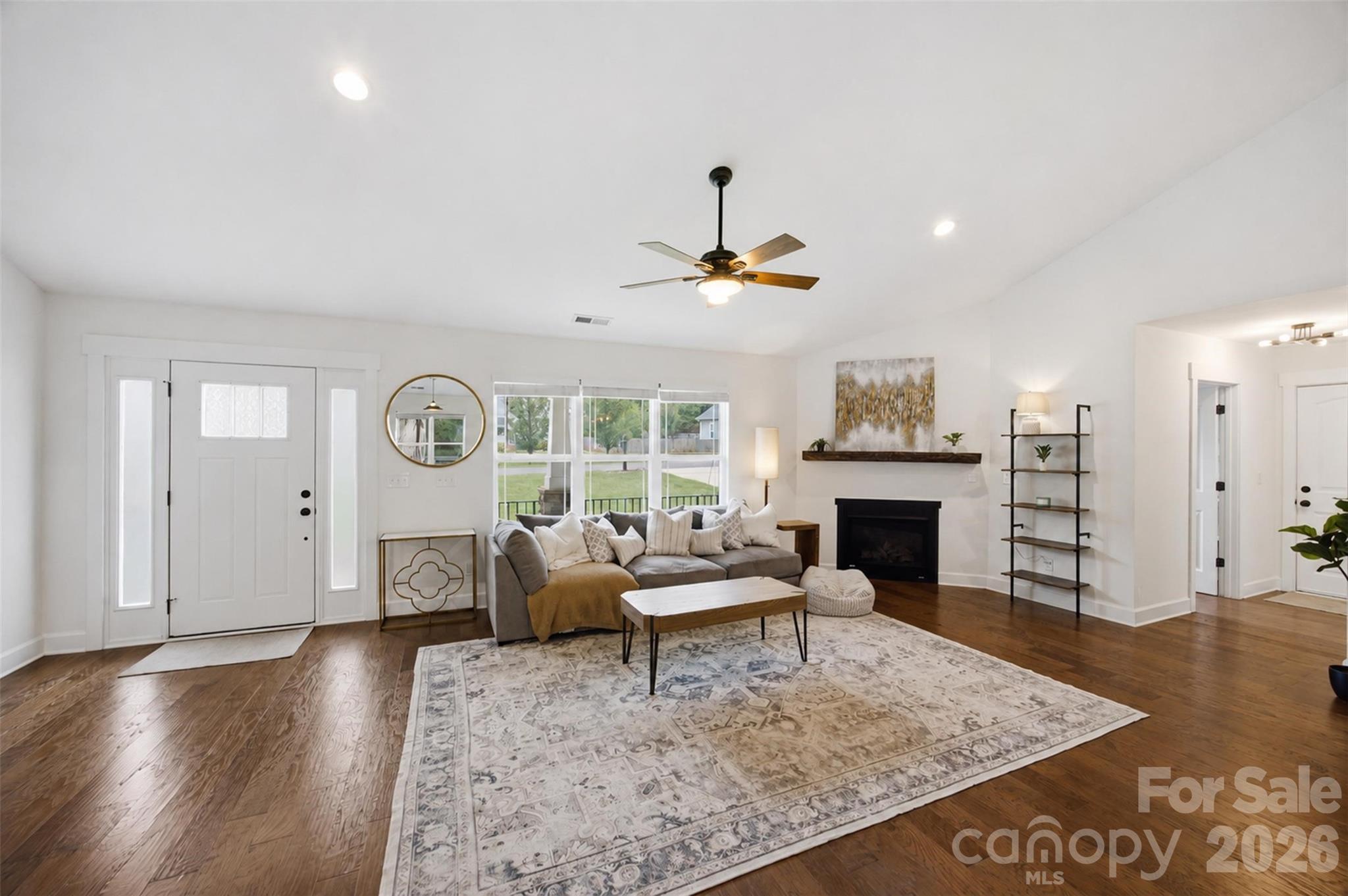 4084 Lydia Suzanne Place Property Photo 4