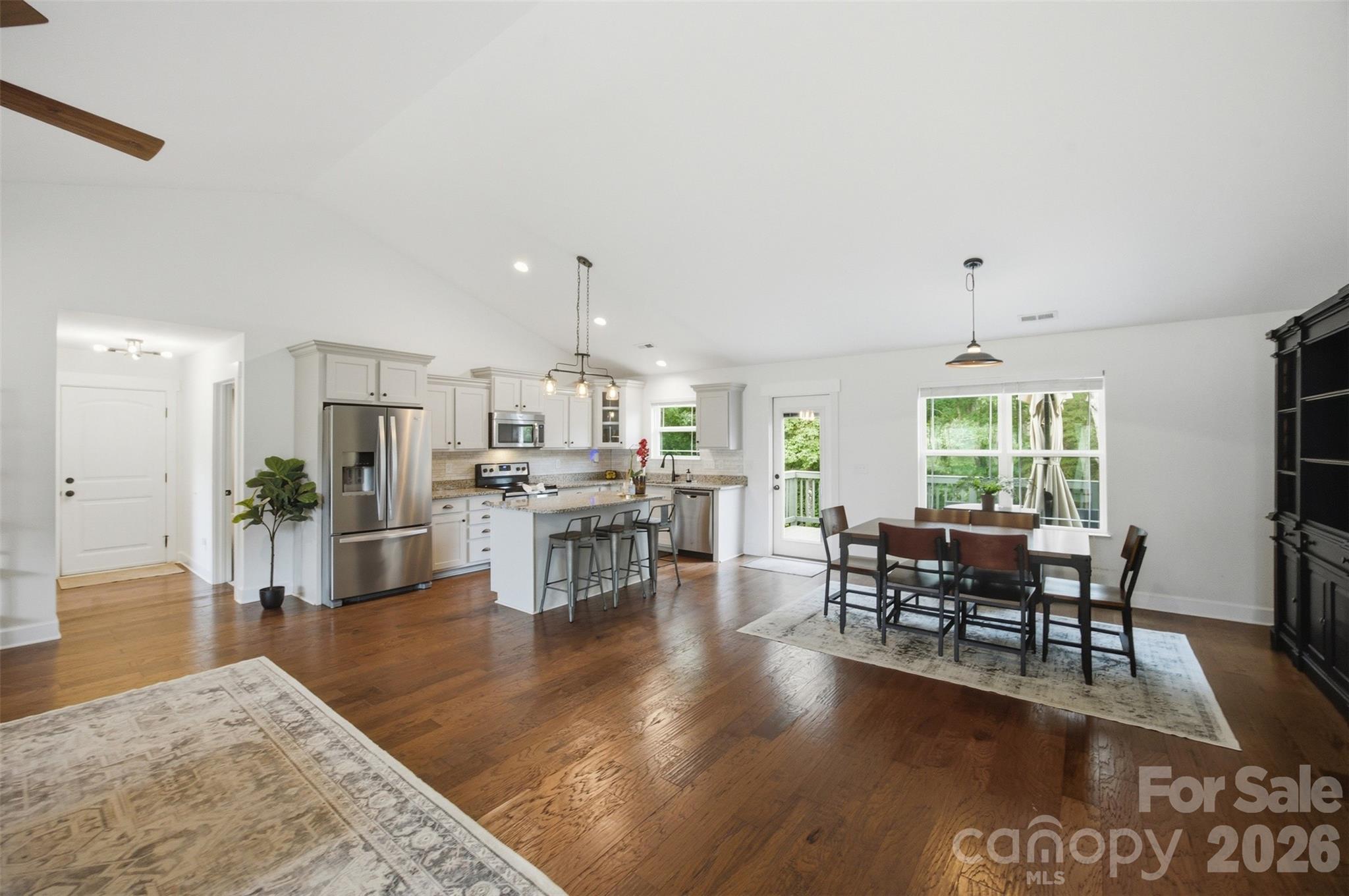 4084 Lydia Suzanne Place Property Photo 14