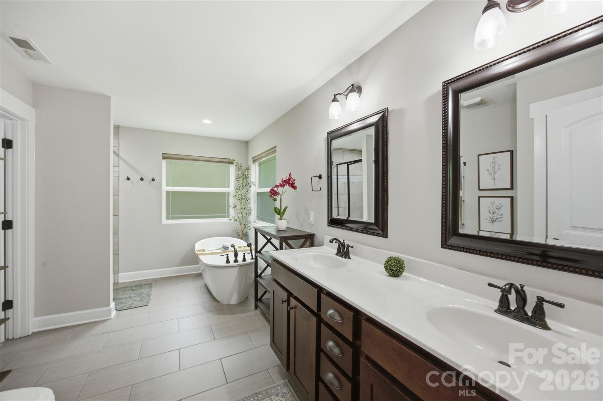 4084 Lydia Suzanne Place Property Photo 17